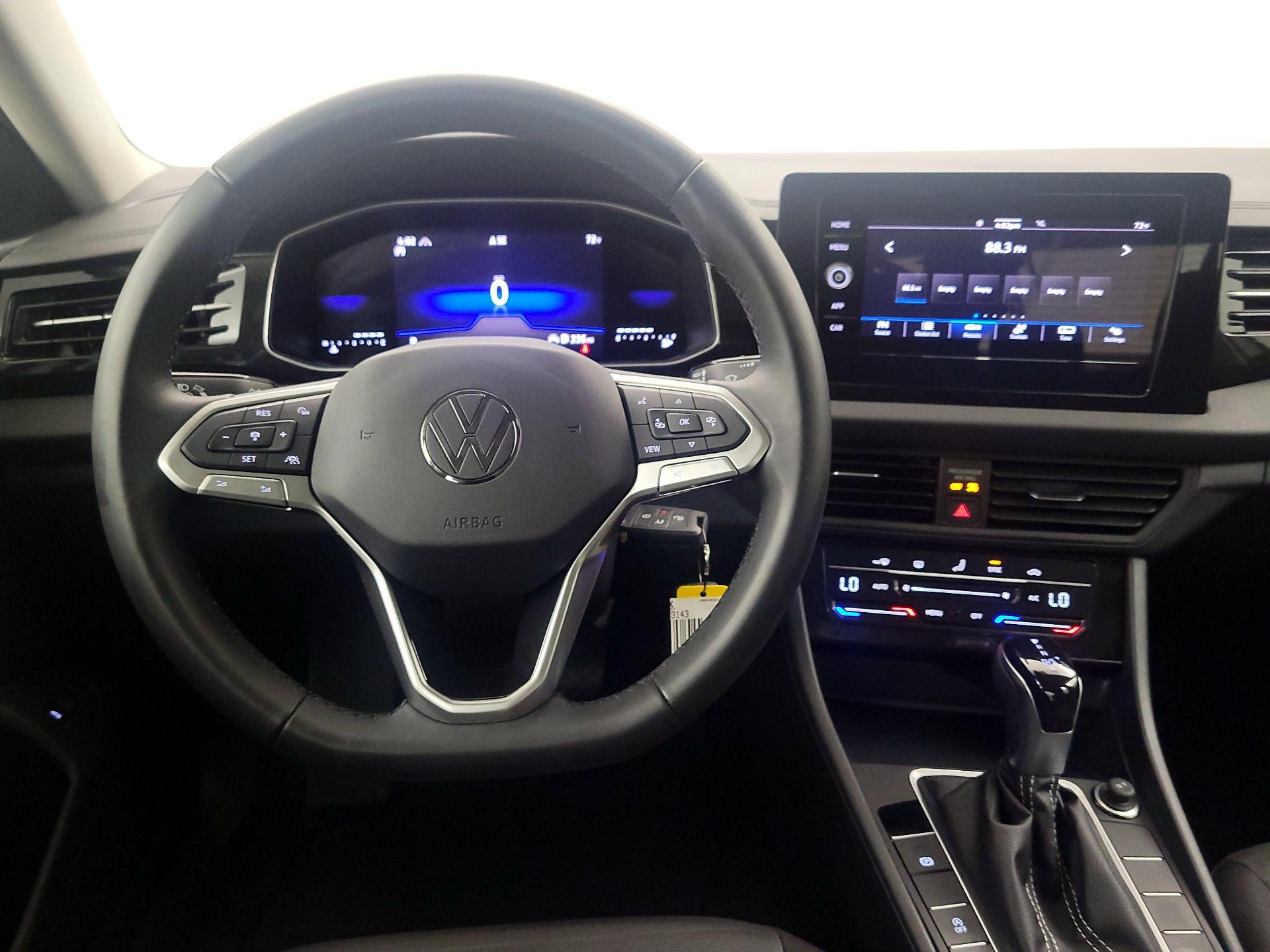 Thumbnail: 2026 Volkswagen Jetta - 10