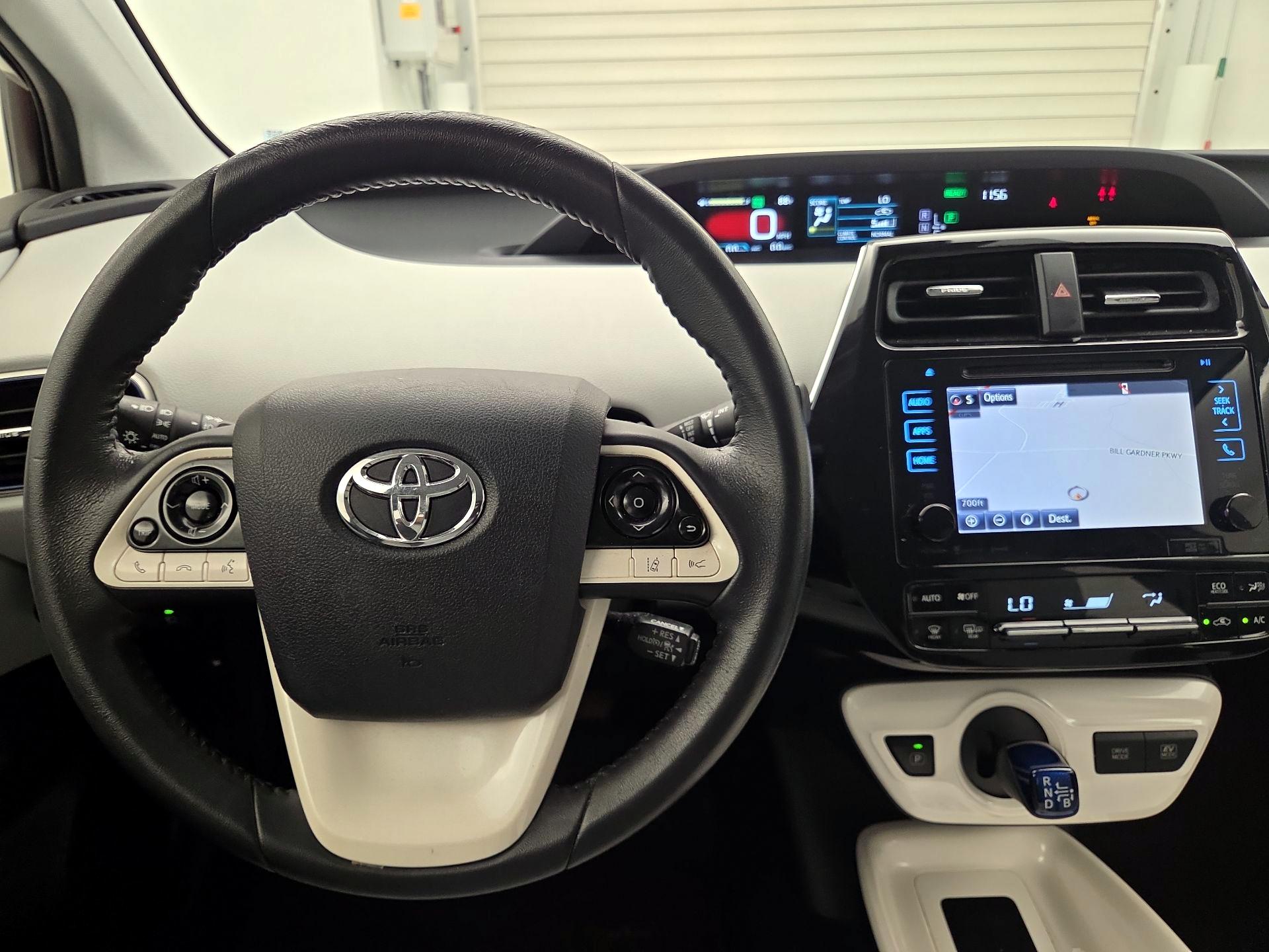 Thumbnail: 2017 Toyota Prius - 10