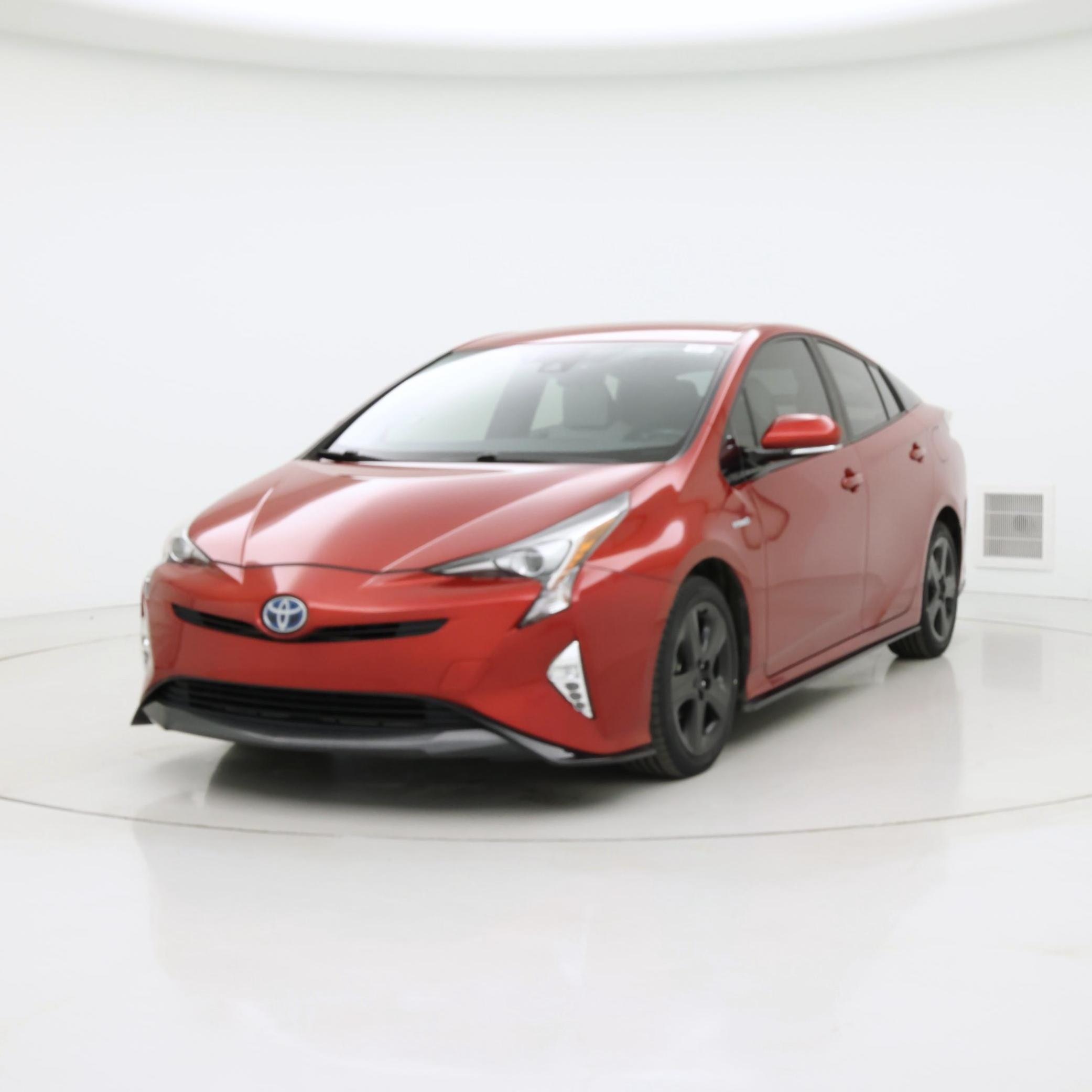 Thumbnail: 2017 Toyota Prius - 4