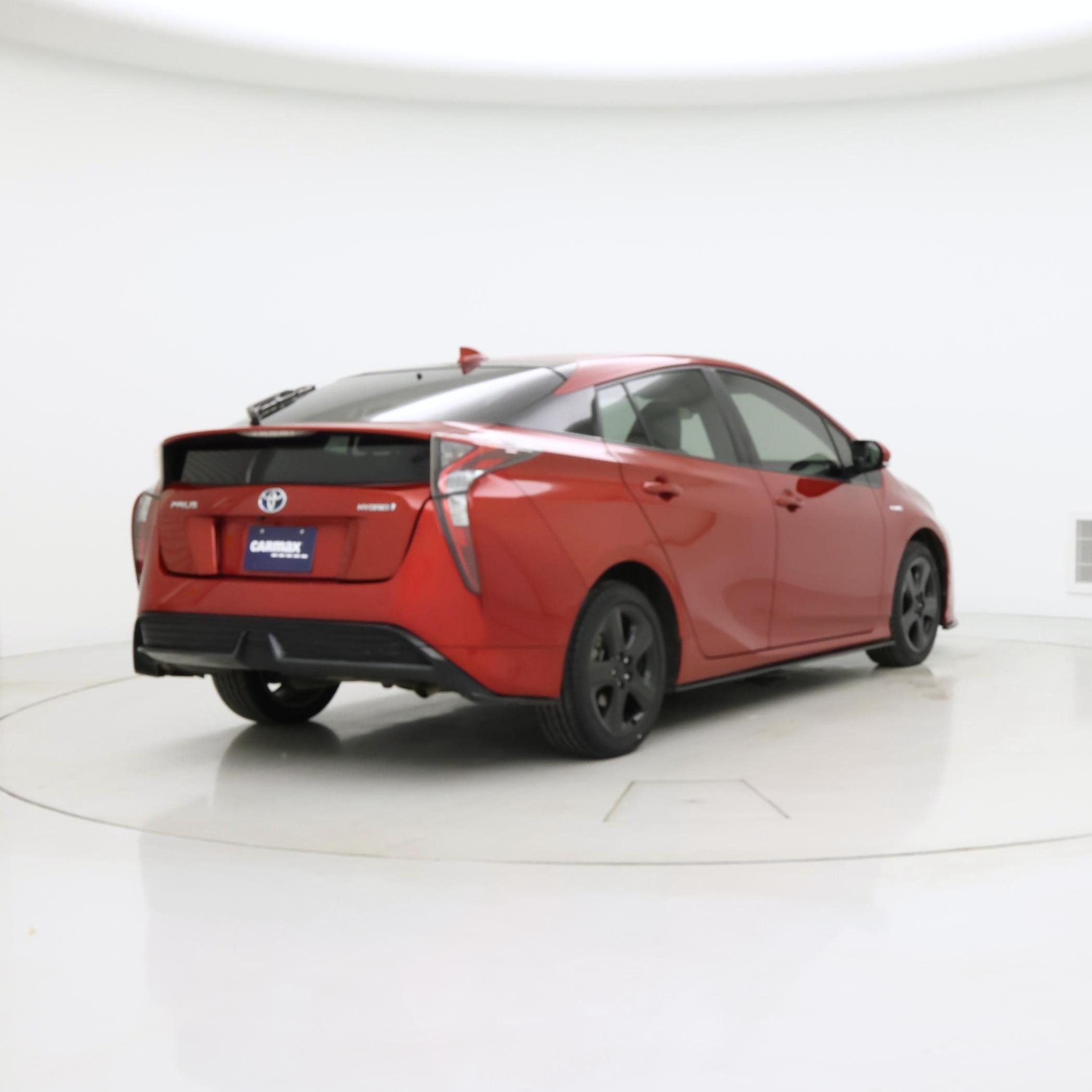 Thumbnail: 2017 Toyota Prius - 8