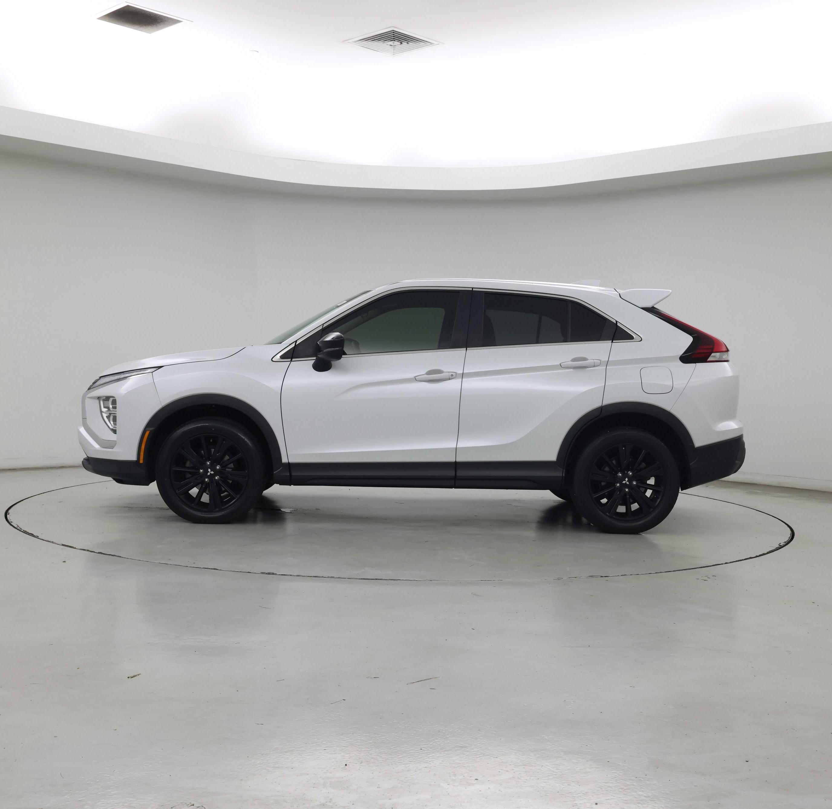 Thumbnail: 2023 Mitsubishi Eclipse Cross - 3