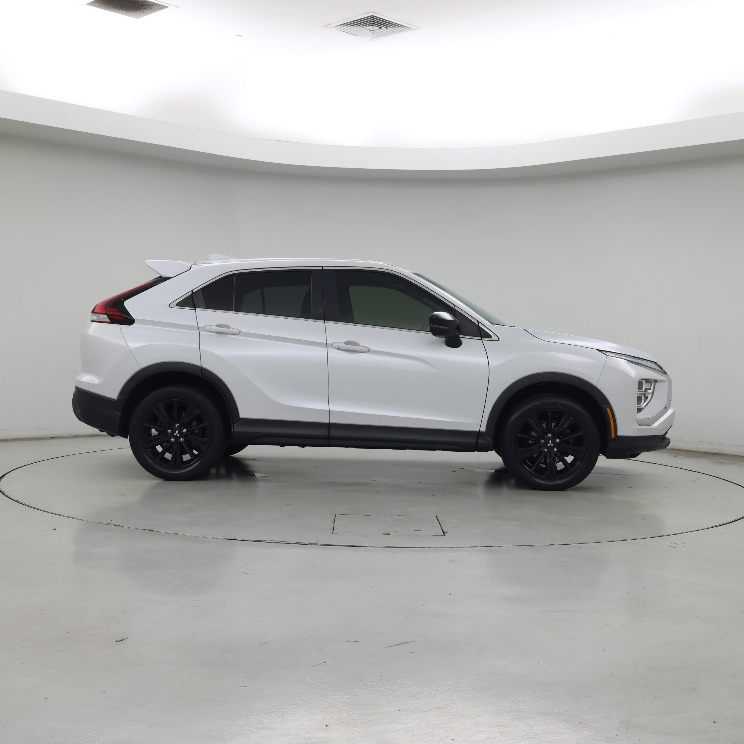 Thumbnail: 2023 Mitsubishi Eclipse Cross - 7