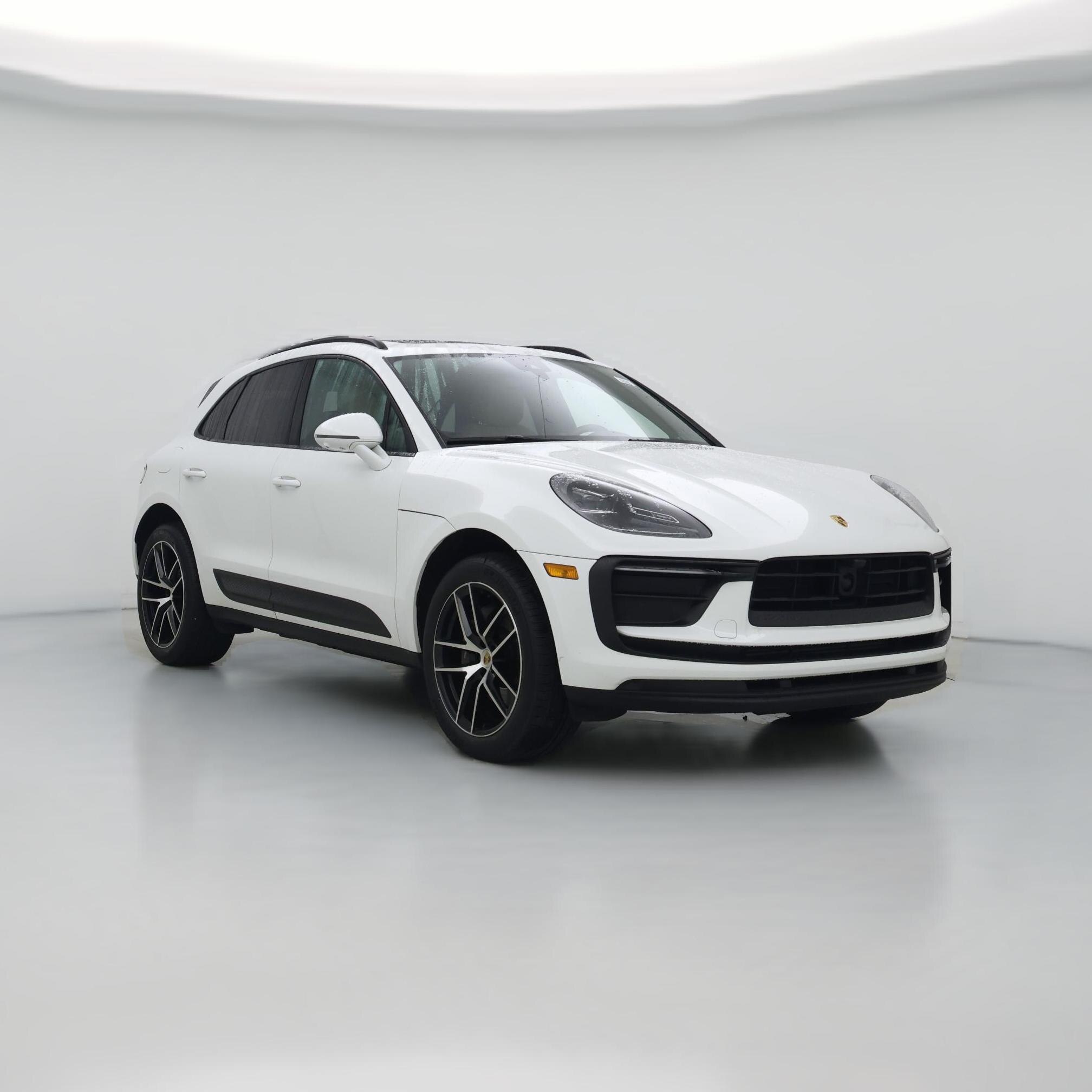 Thumbnail: 2023 Porsche Macan - 1