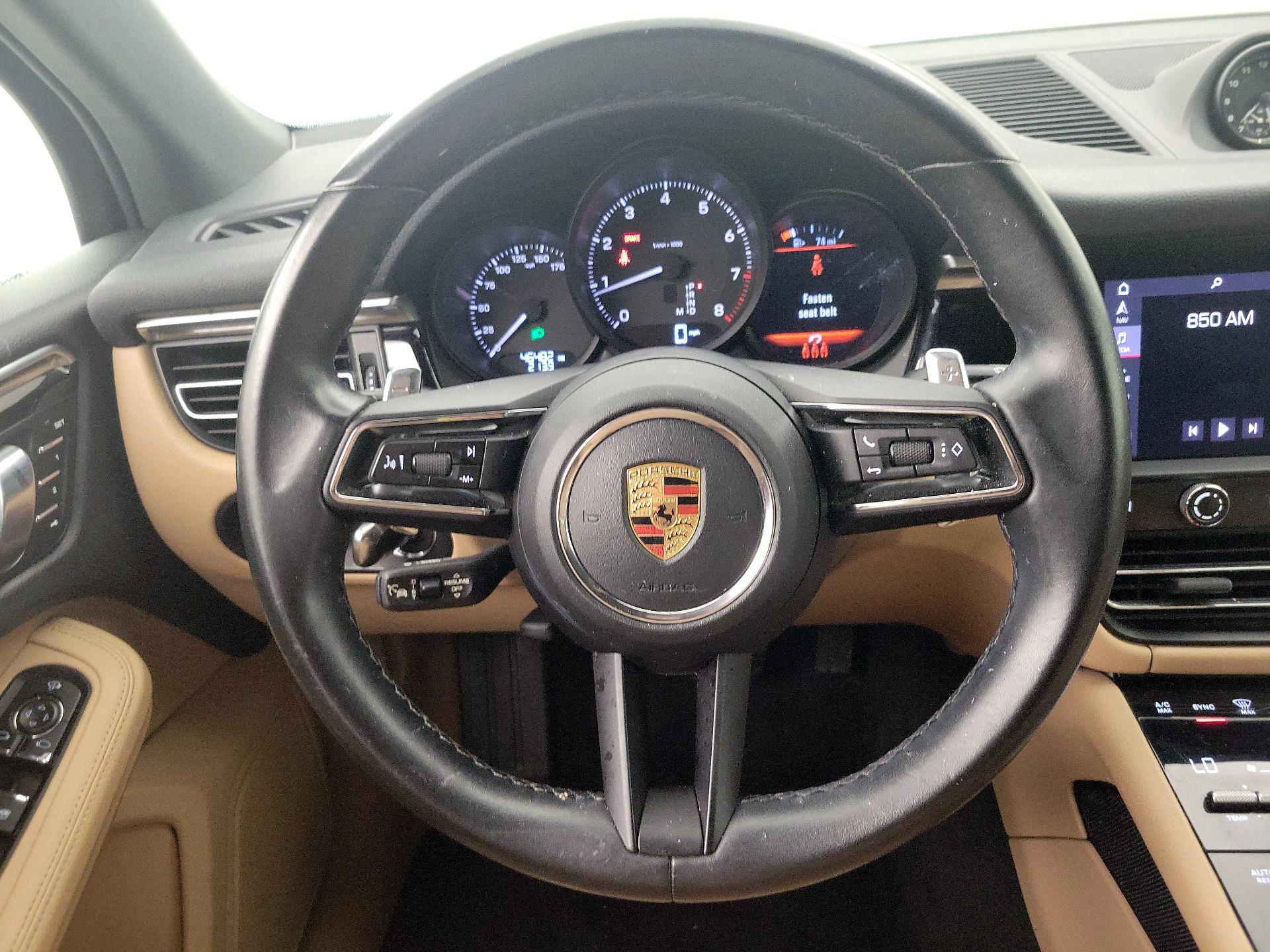 Thumbnail: 2023 Porsche Macan - 10