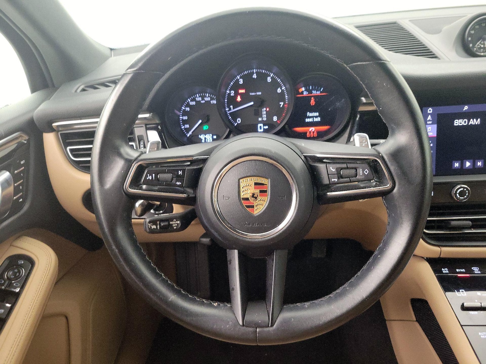 2023 Porsche Macan T - Photo 11