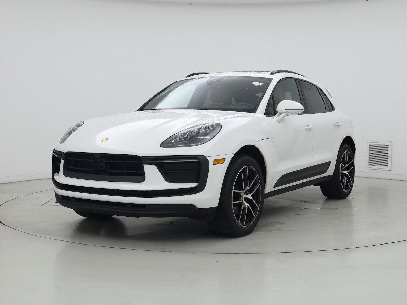 2023 Porsche Macan T - Photo 5
