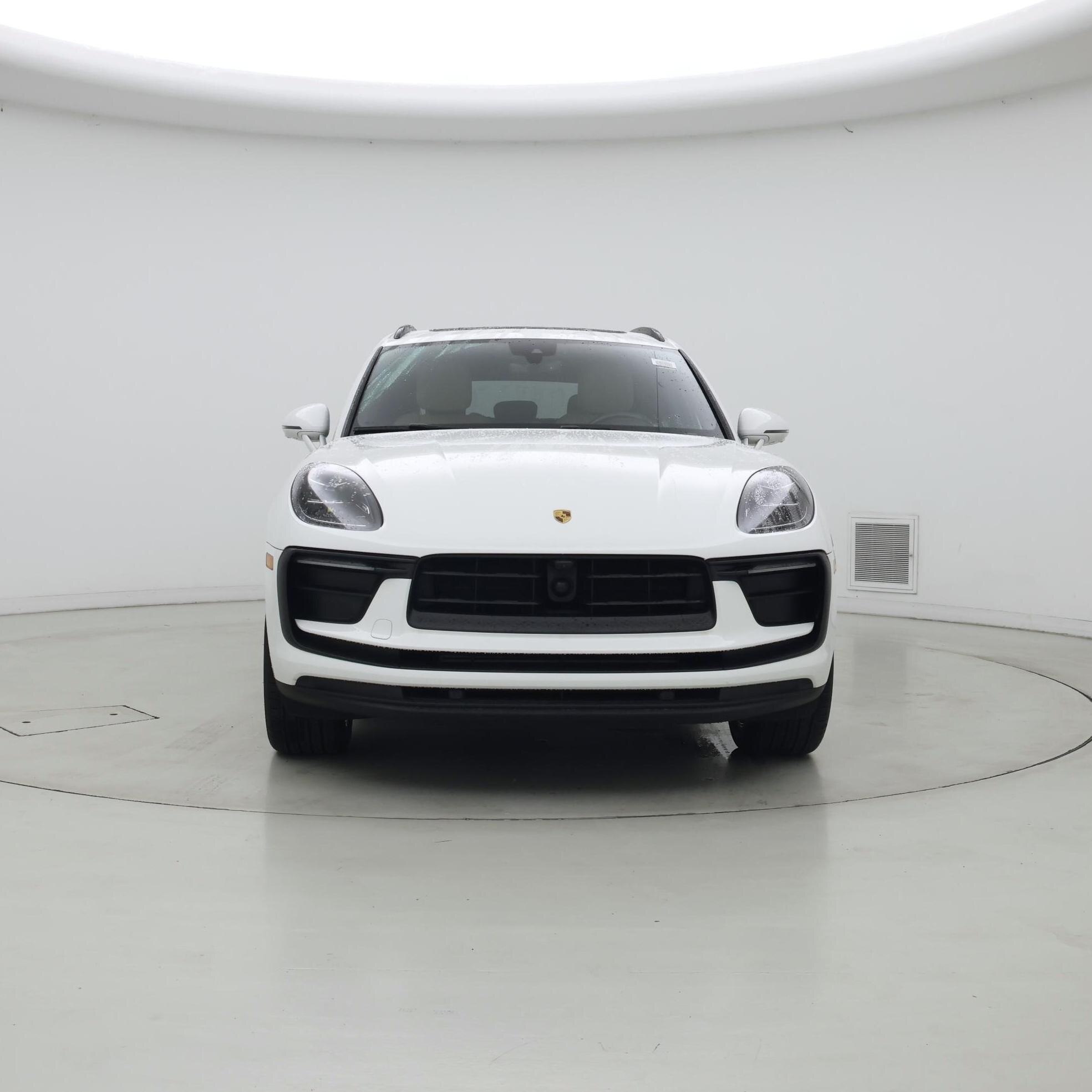 Thumbnail: 2023 Porsche Macan - 5