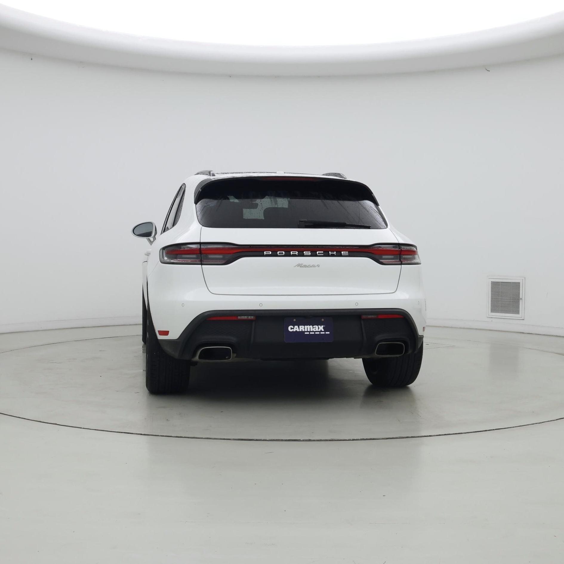 Thumbnail: 2023 Porsche Macan - 6