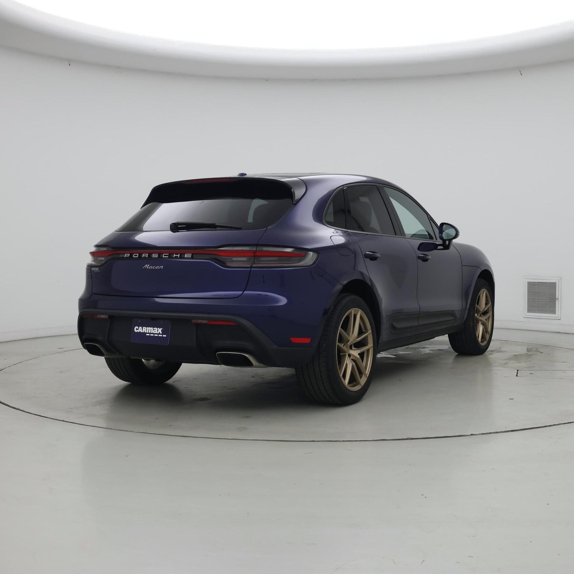 Thumbnail: 2023 Porsche Macan - 8