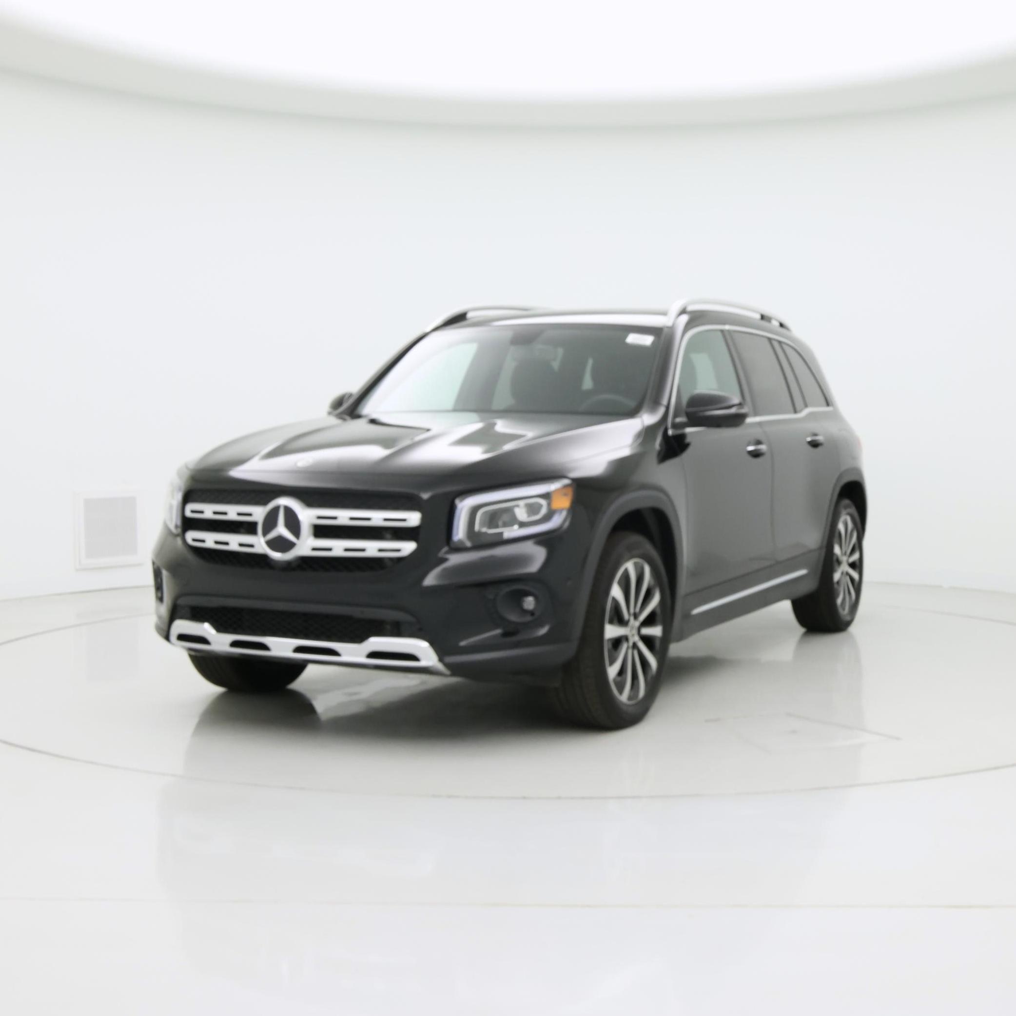 Thumbnail: 2023 Mercedes-Benz GLB - 4