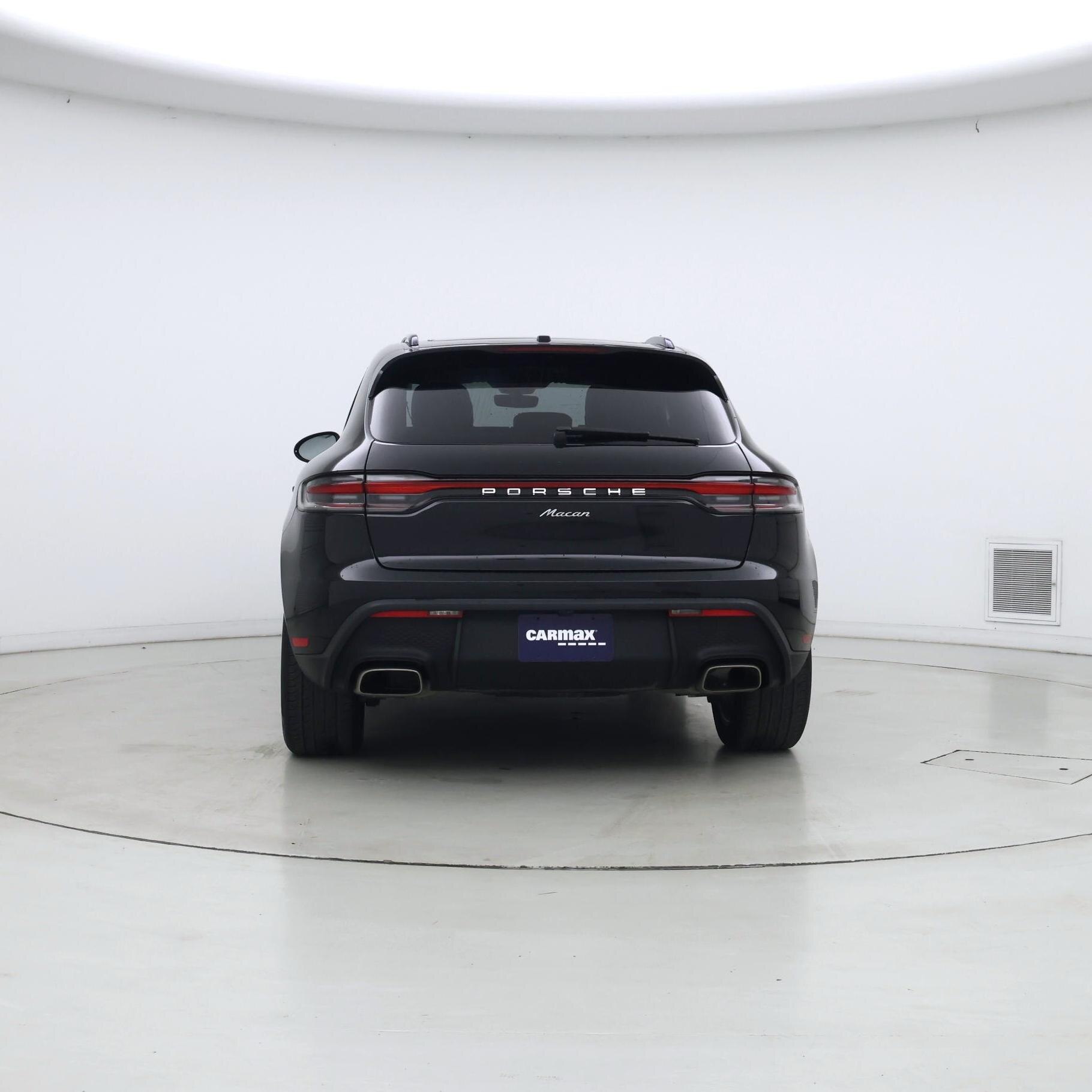 Thumbnail: 2023 Porsche Macan - 6