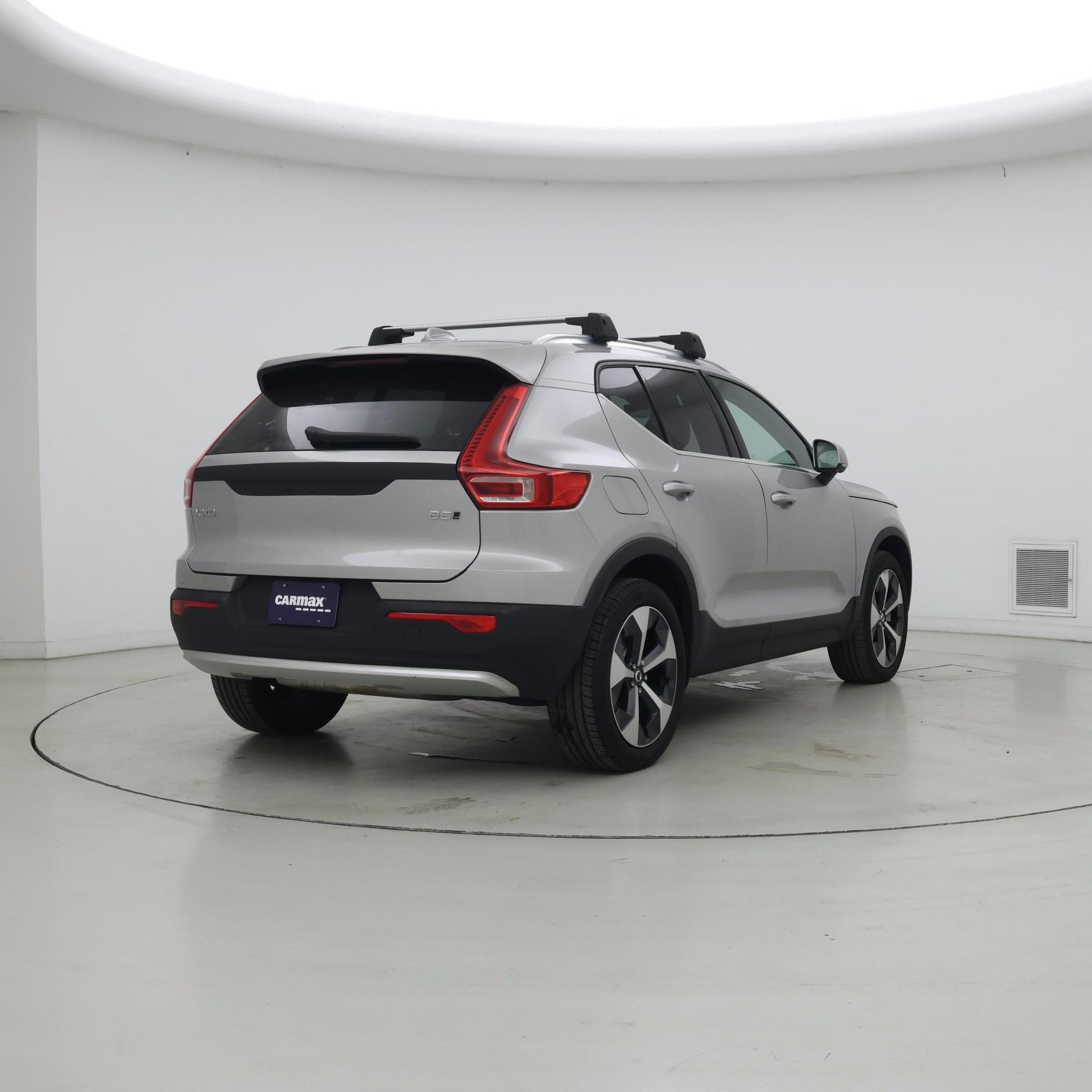 Thumbnail: 2024 Volvo XC40 - 8