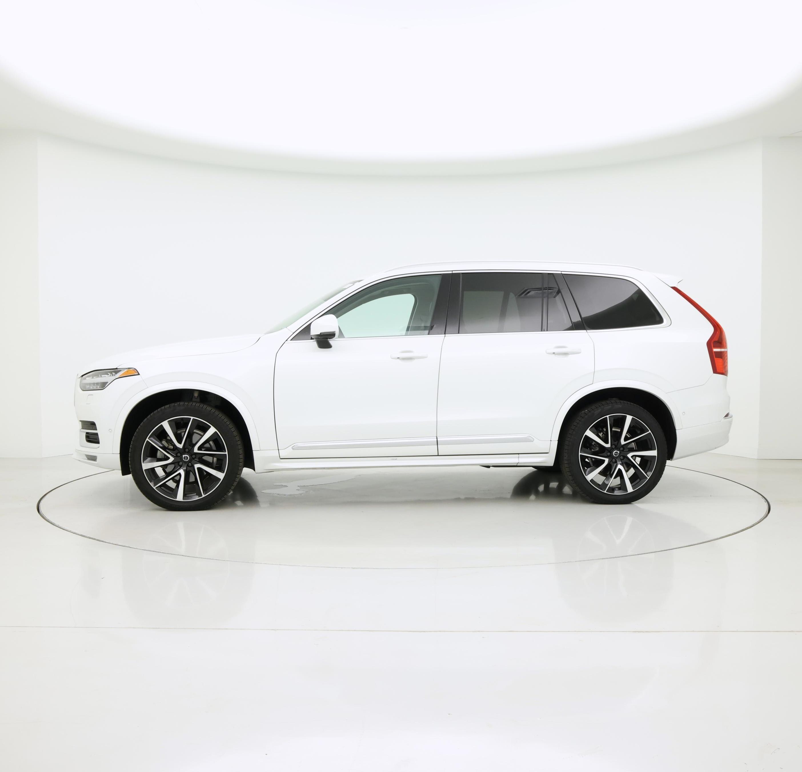 Thumbnail: 2023 Volvo XC90 - 3