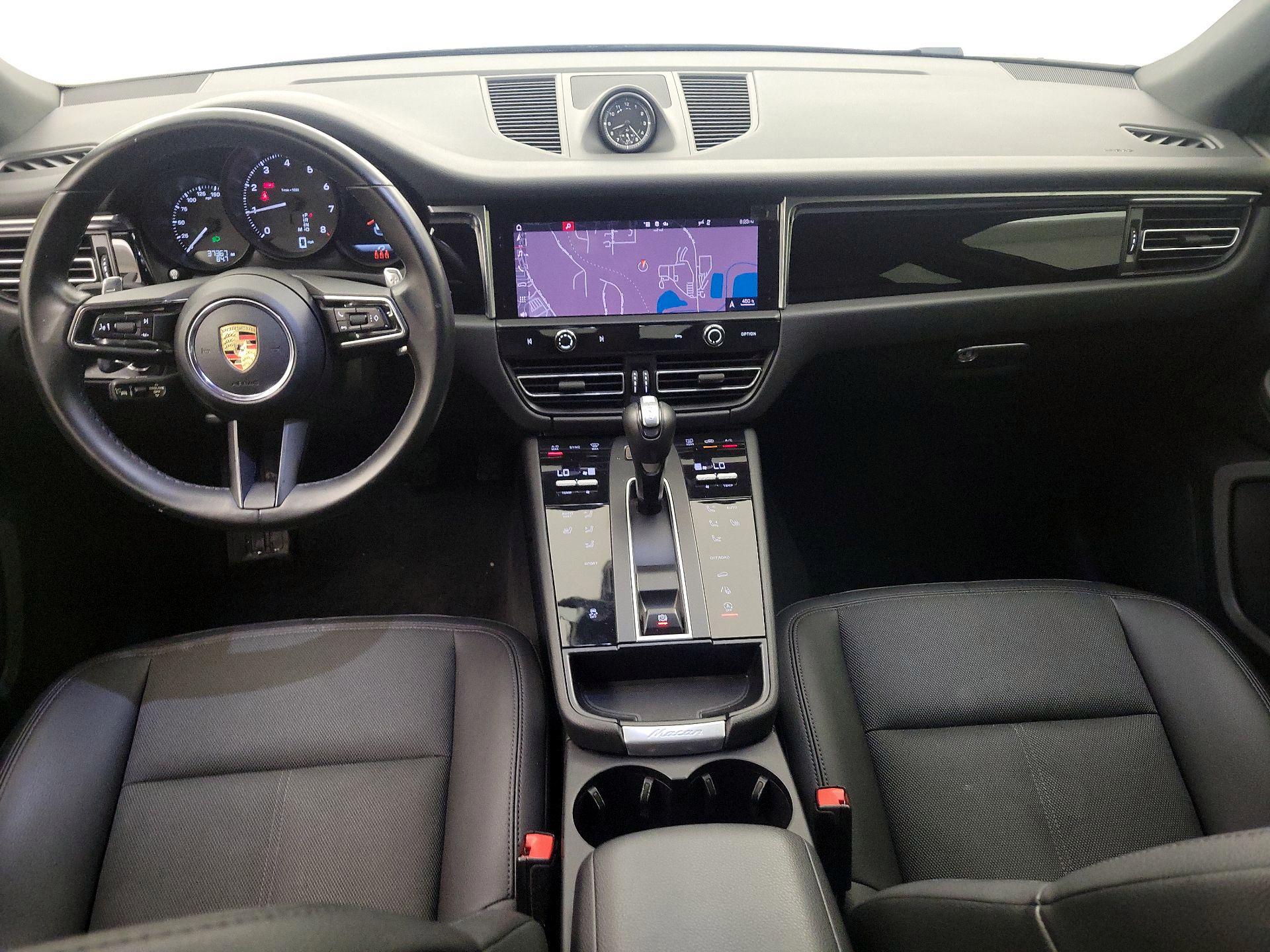 Thumbnail: 2023 Porsche Macan - 9