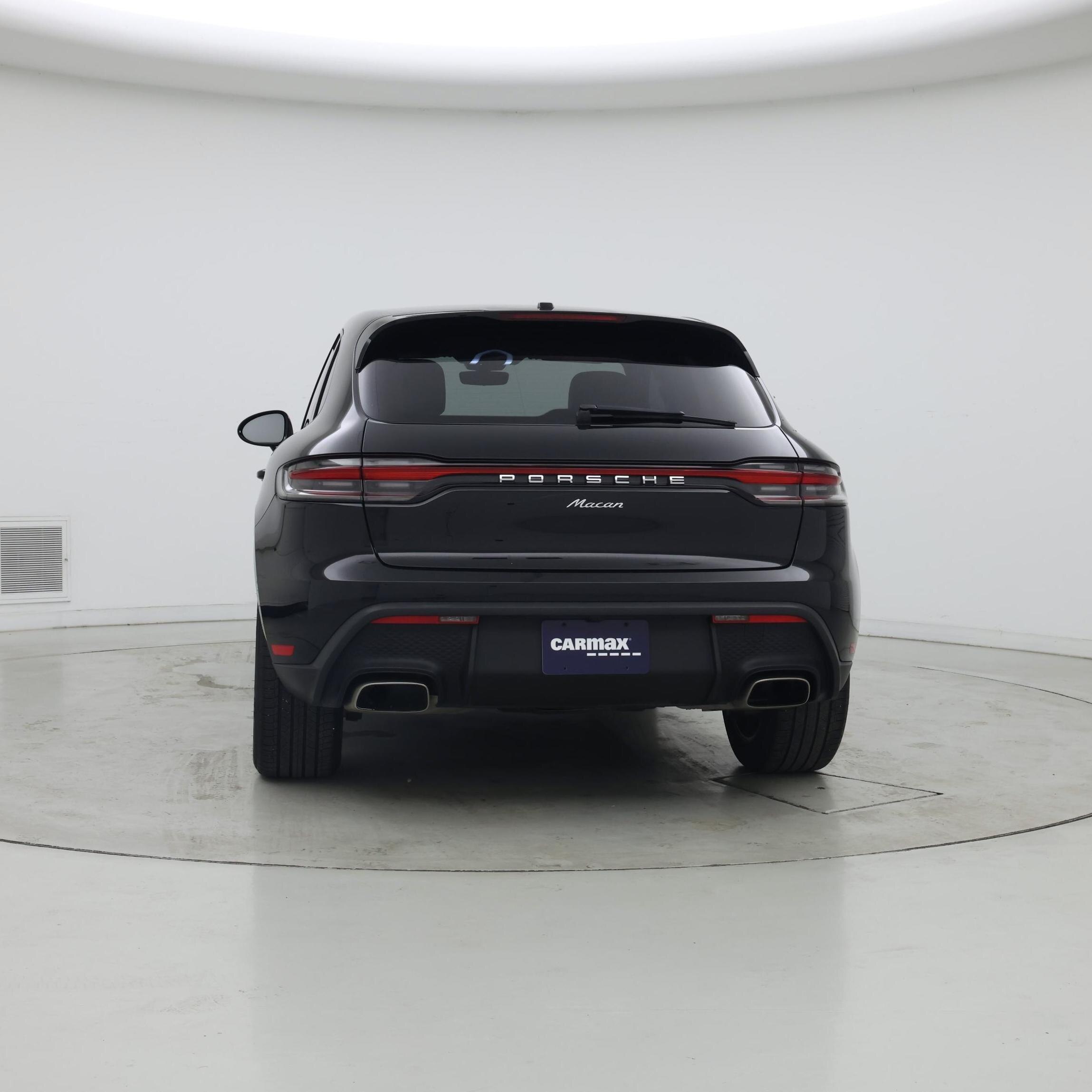 Thumbnail: 2023 Porsche Macan - 6