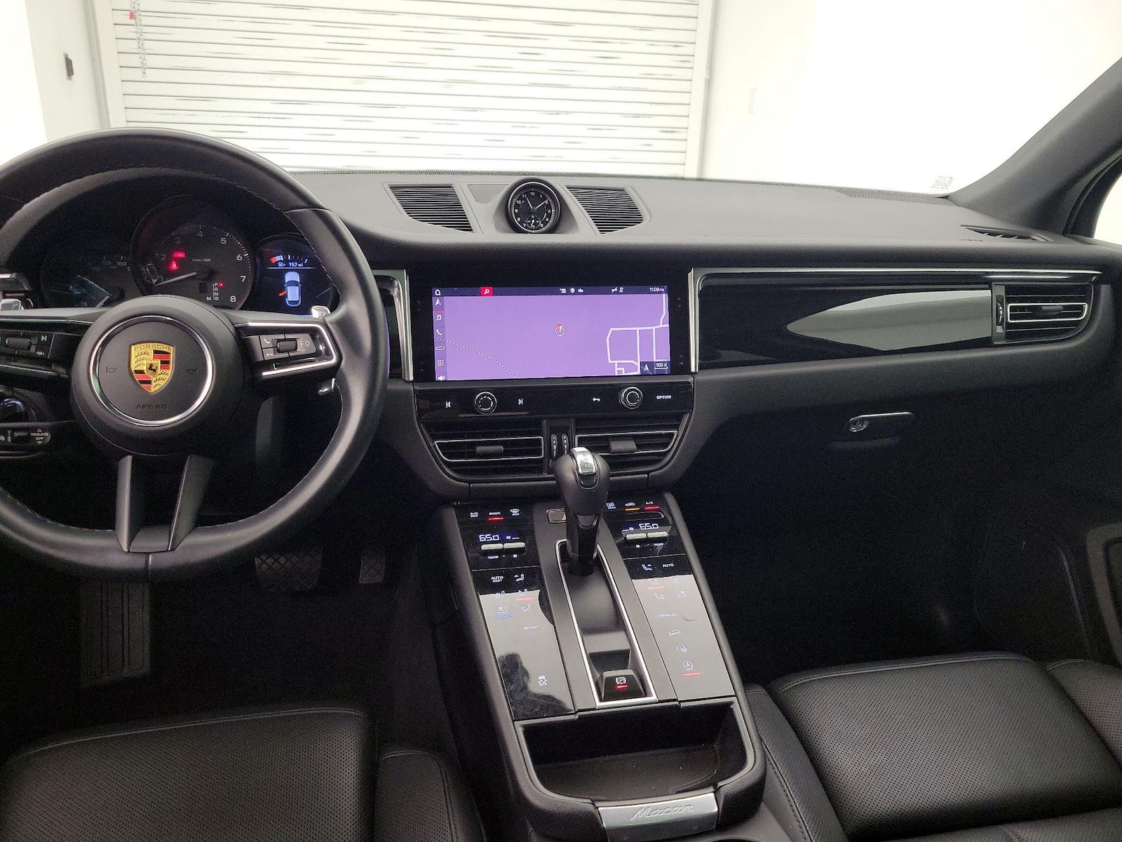 2022 Porsche Macan Base - Photo 10