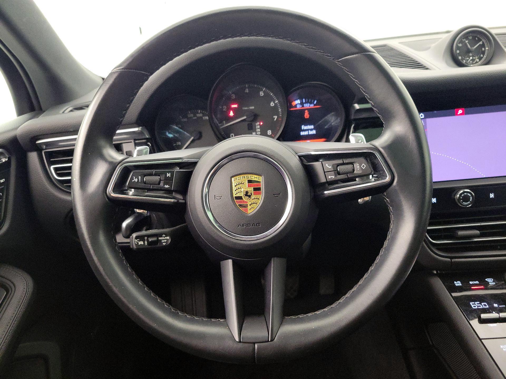 Thumbnail: 2022 Porsche Macan - 10