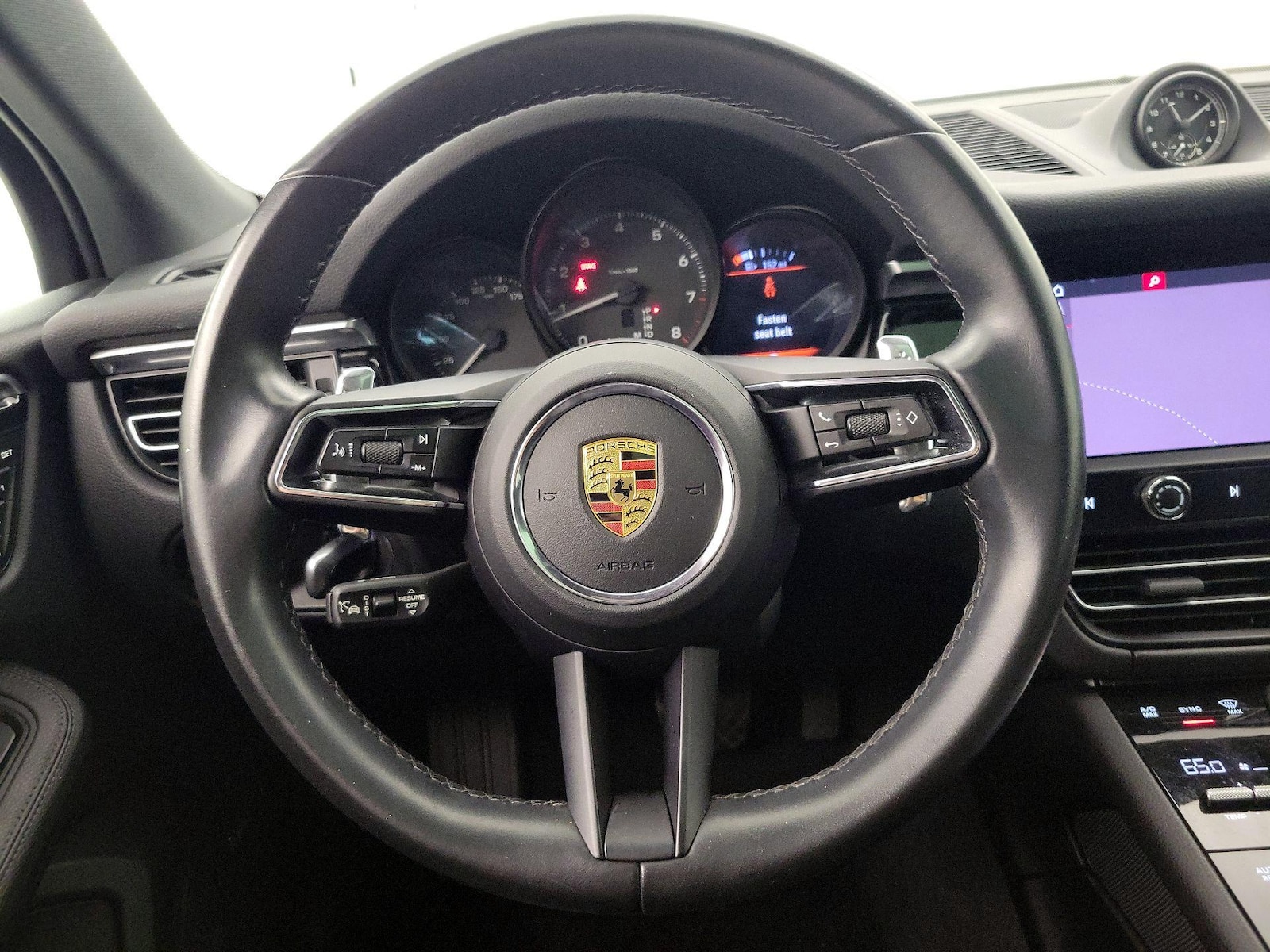 2022 Porsche Macan Base - Photo 11