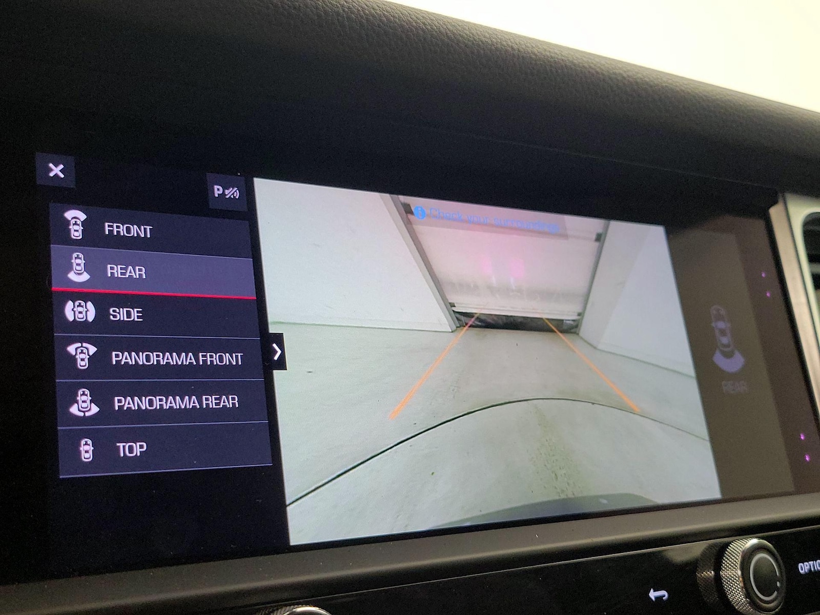 2022 Porsche Macan Base - Photo 16