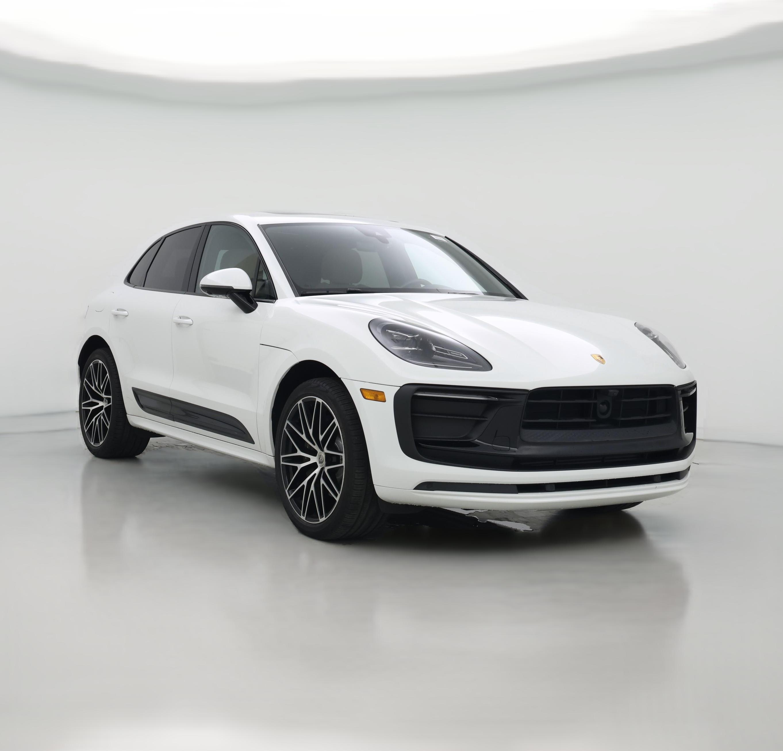 Thumbnail: 2023 Porsche Macan - 1