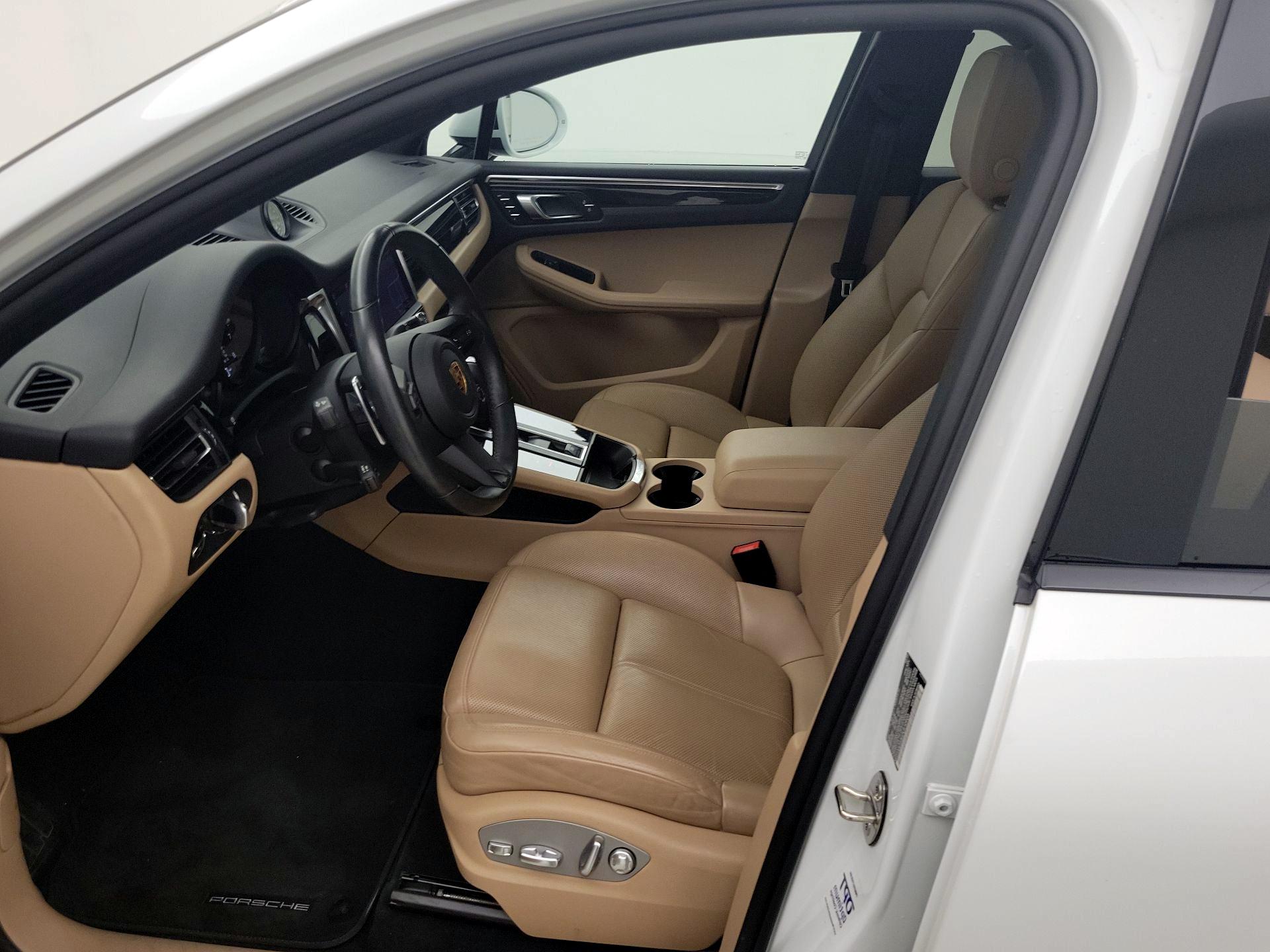 Thumbnail: 2023 Porsche Macan - 11