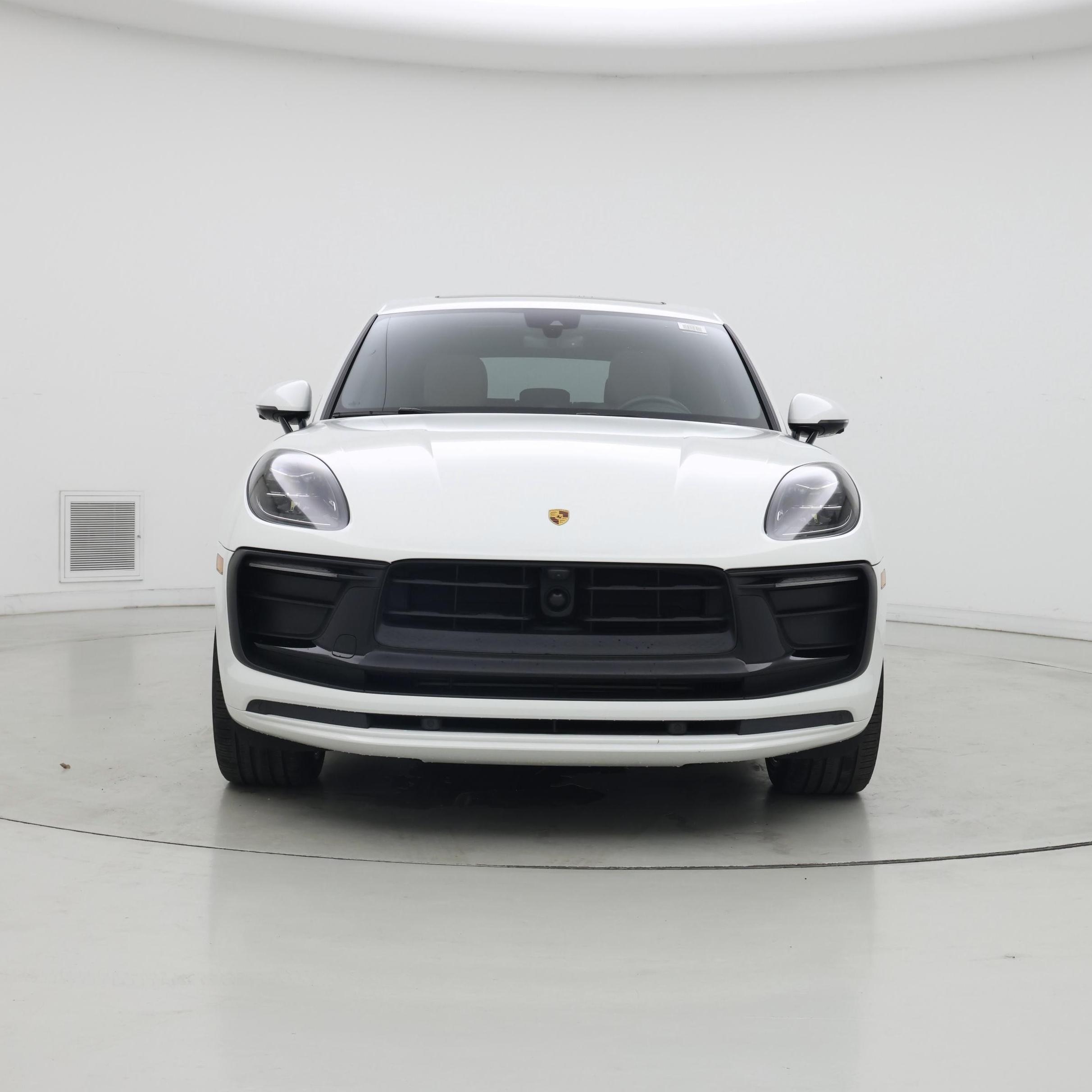 Thumbnail: 2023 Porsche Macan - 5