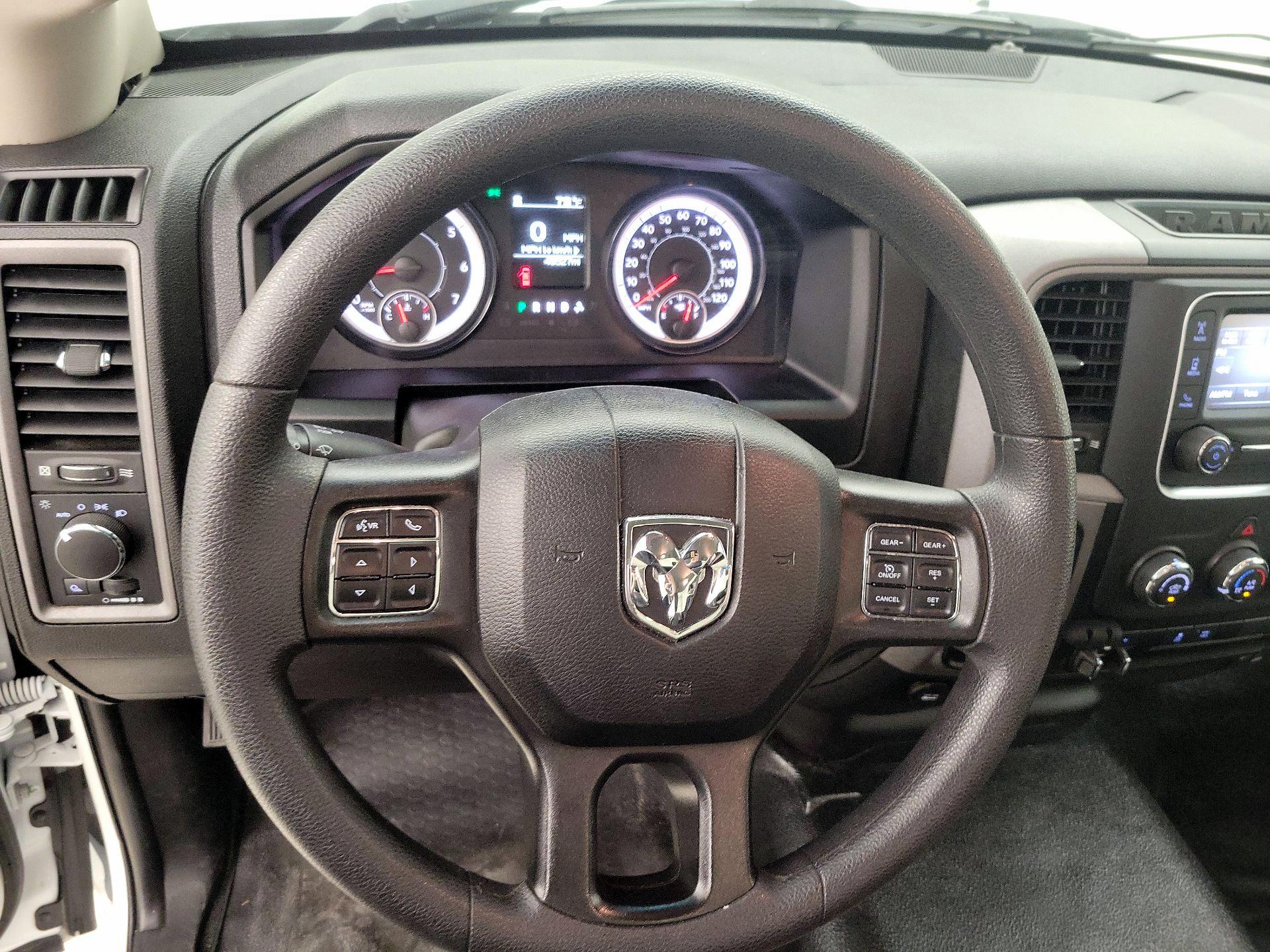 Thumbnail: 2023 RAM 1500 Classic - 10