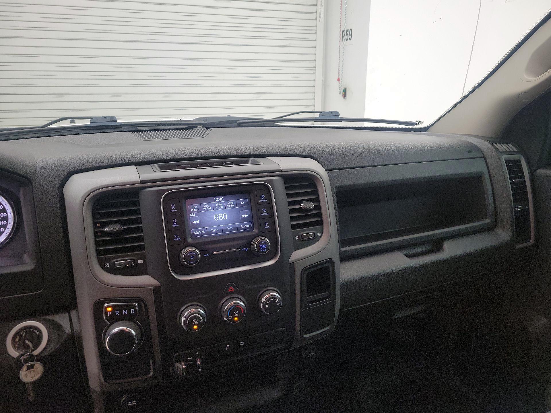 Thumbnail: 2023 RAM 1500 Classic - 9