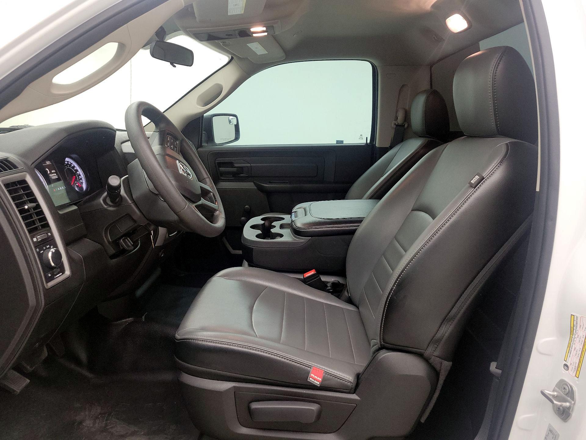 Thumbnail: 2023 RAM 1500 Classic - 11
