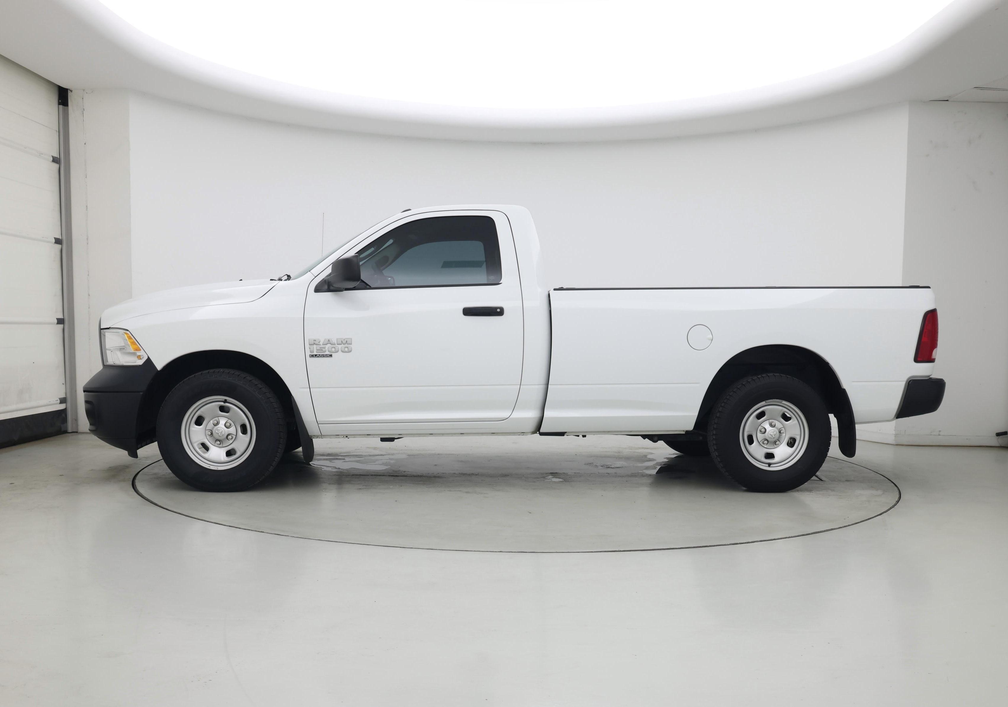Thumbnail: 2023 RAM 1500 Classic - 3