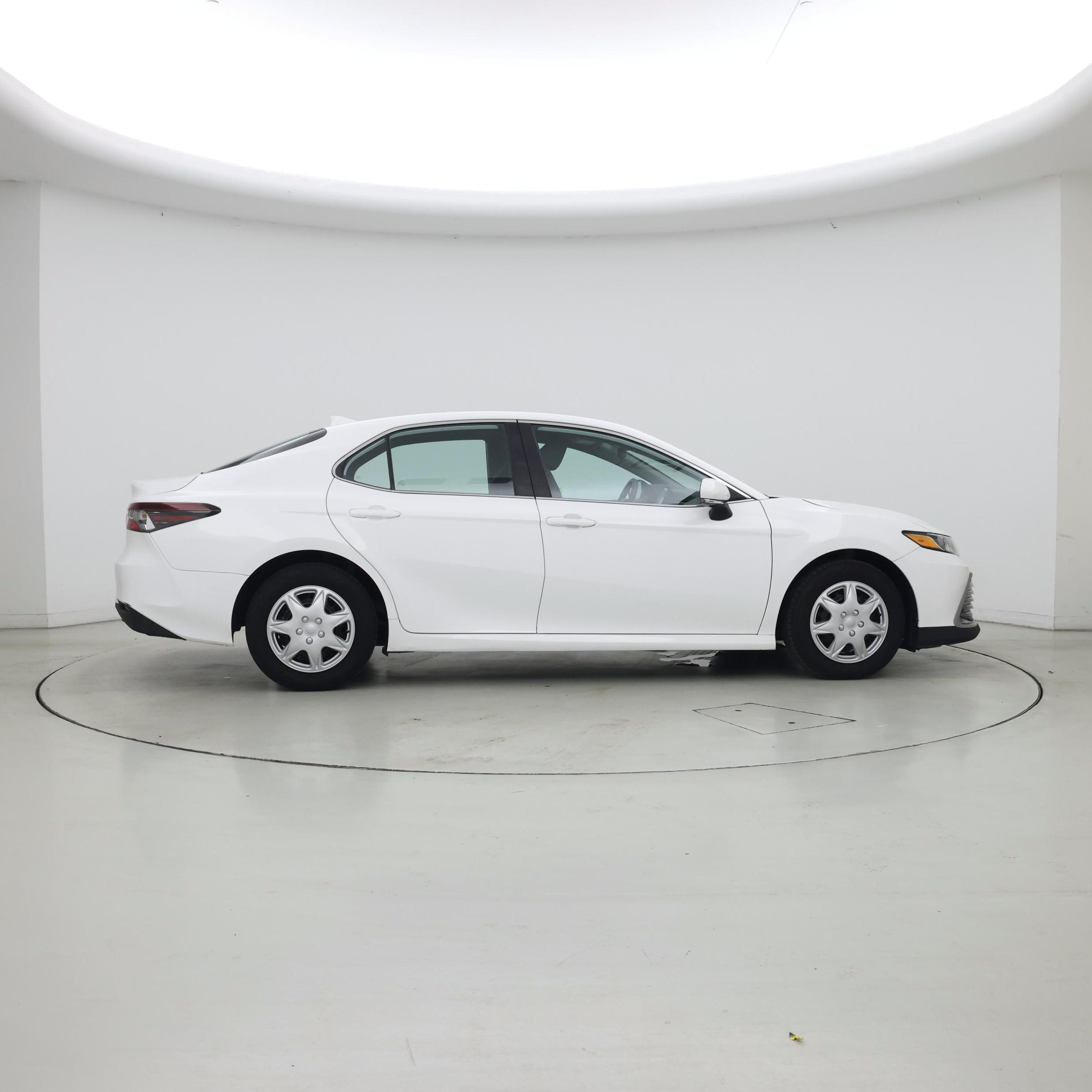 Thumbnail: 2022 Toyota Camry - 7