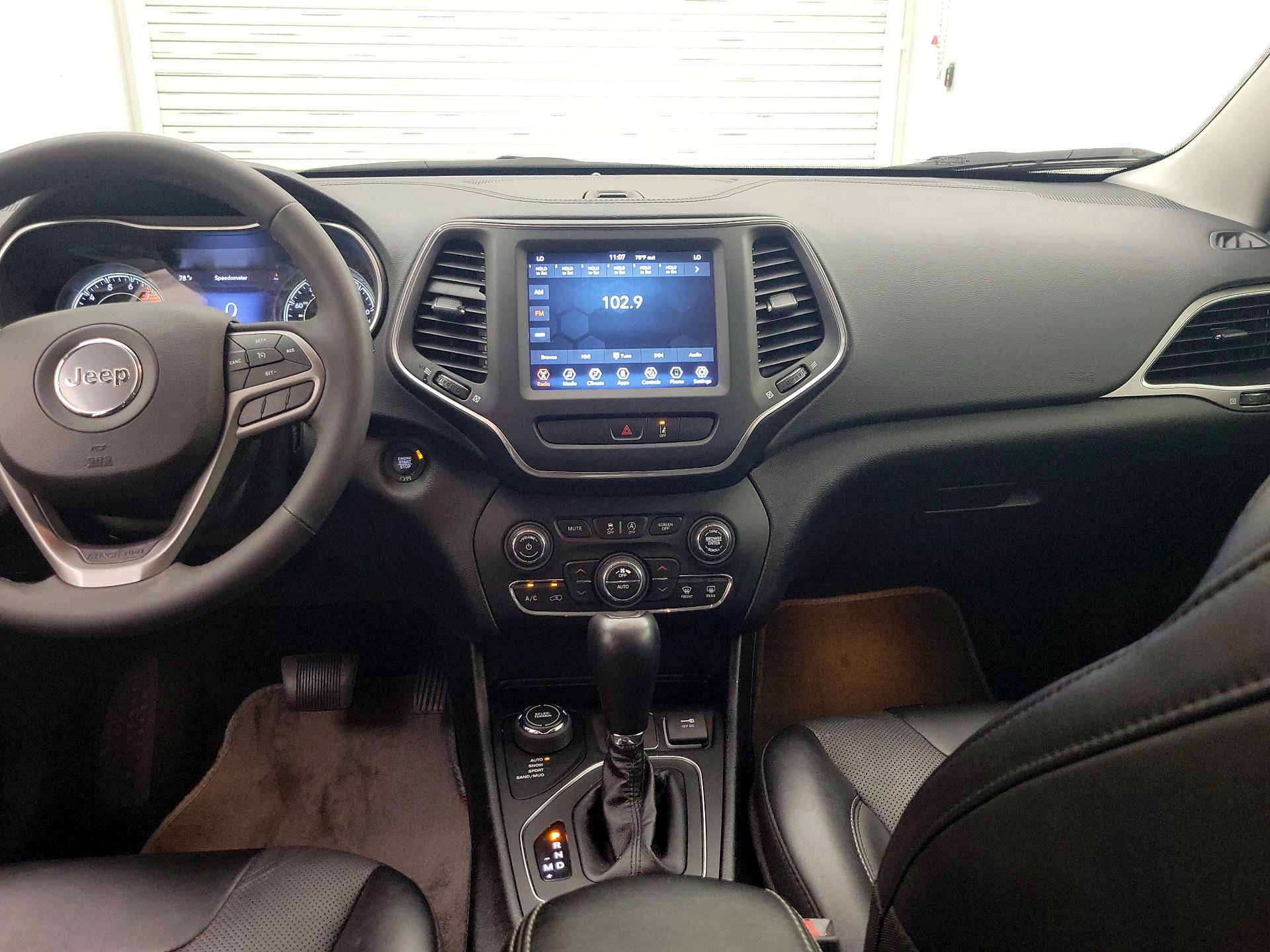 Thumbnail: 2022 Jeep Cherokee - 9