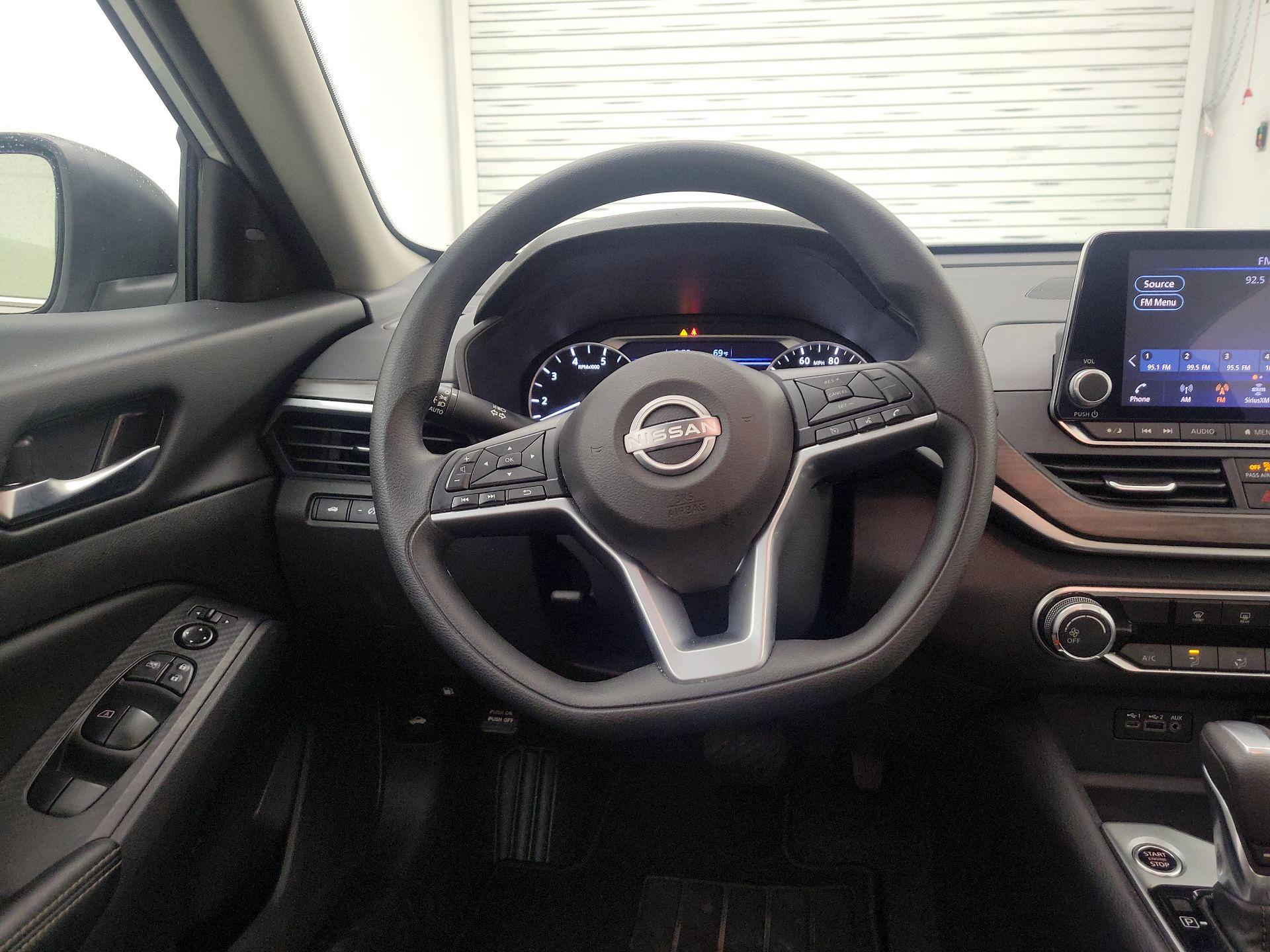Thumbnail: 2025 Nissan Altima - 10