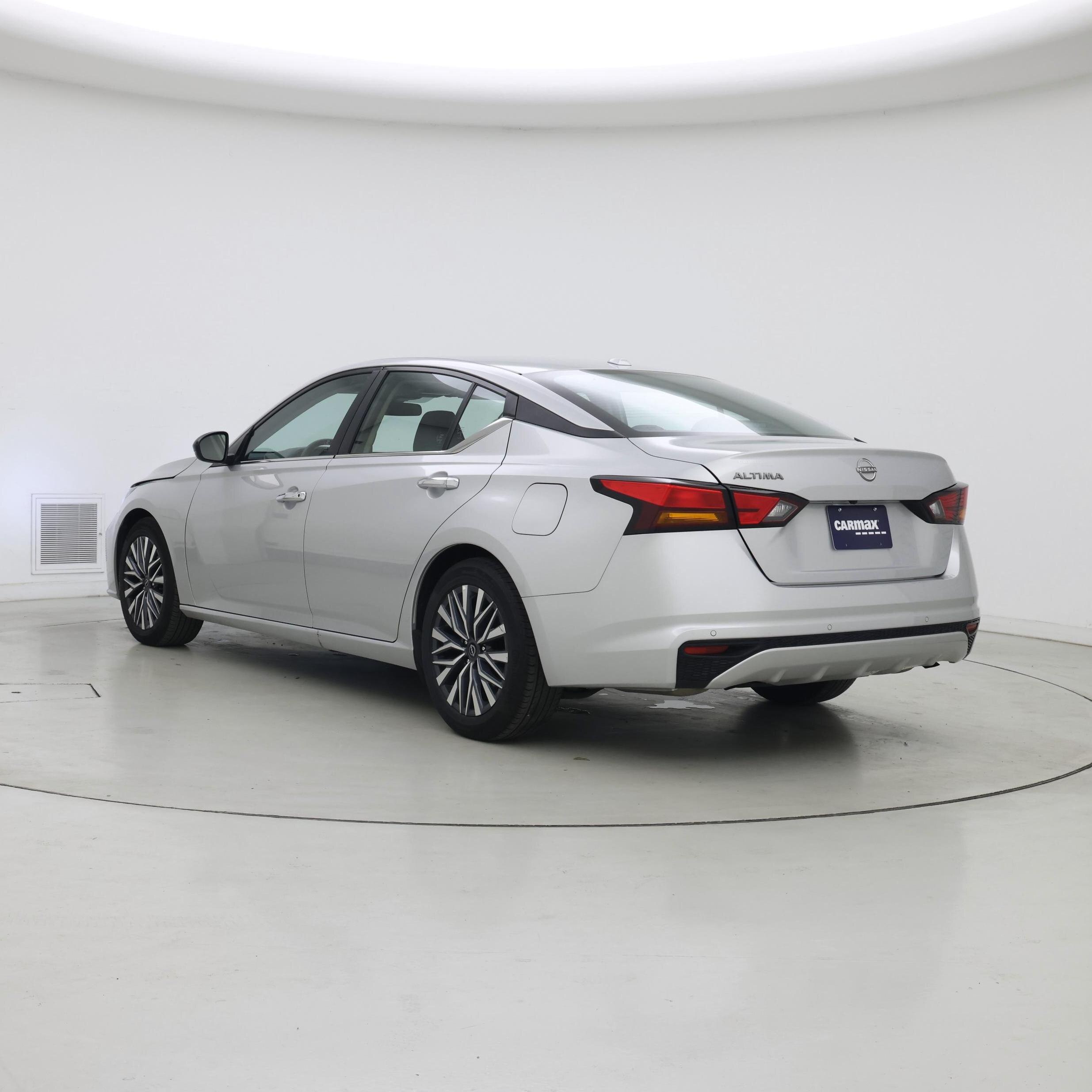 Thumbnail: 2025 Nissan Altima - 2