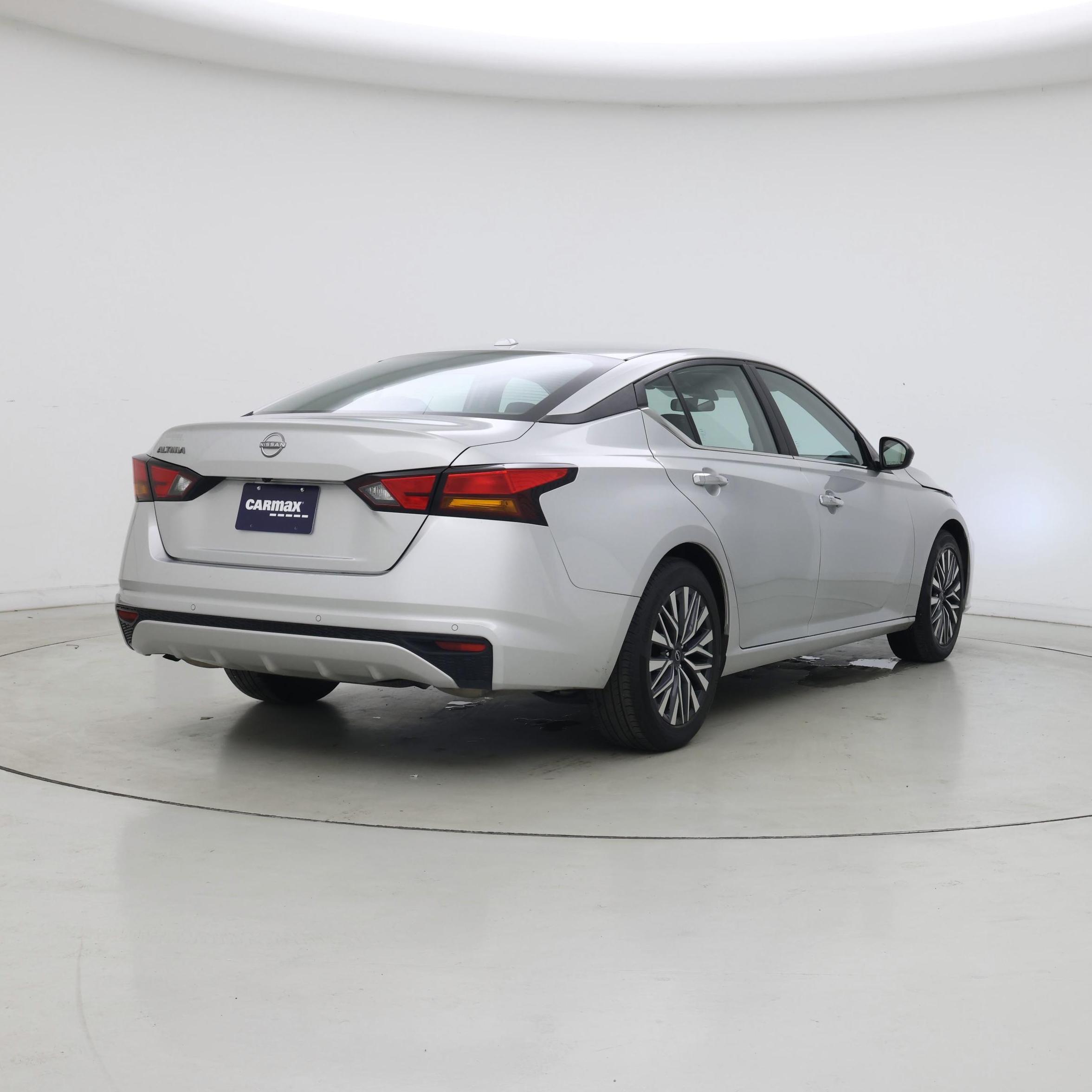 Thumbnail: 2025 Nissan Altima - 8