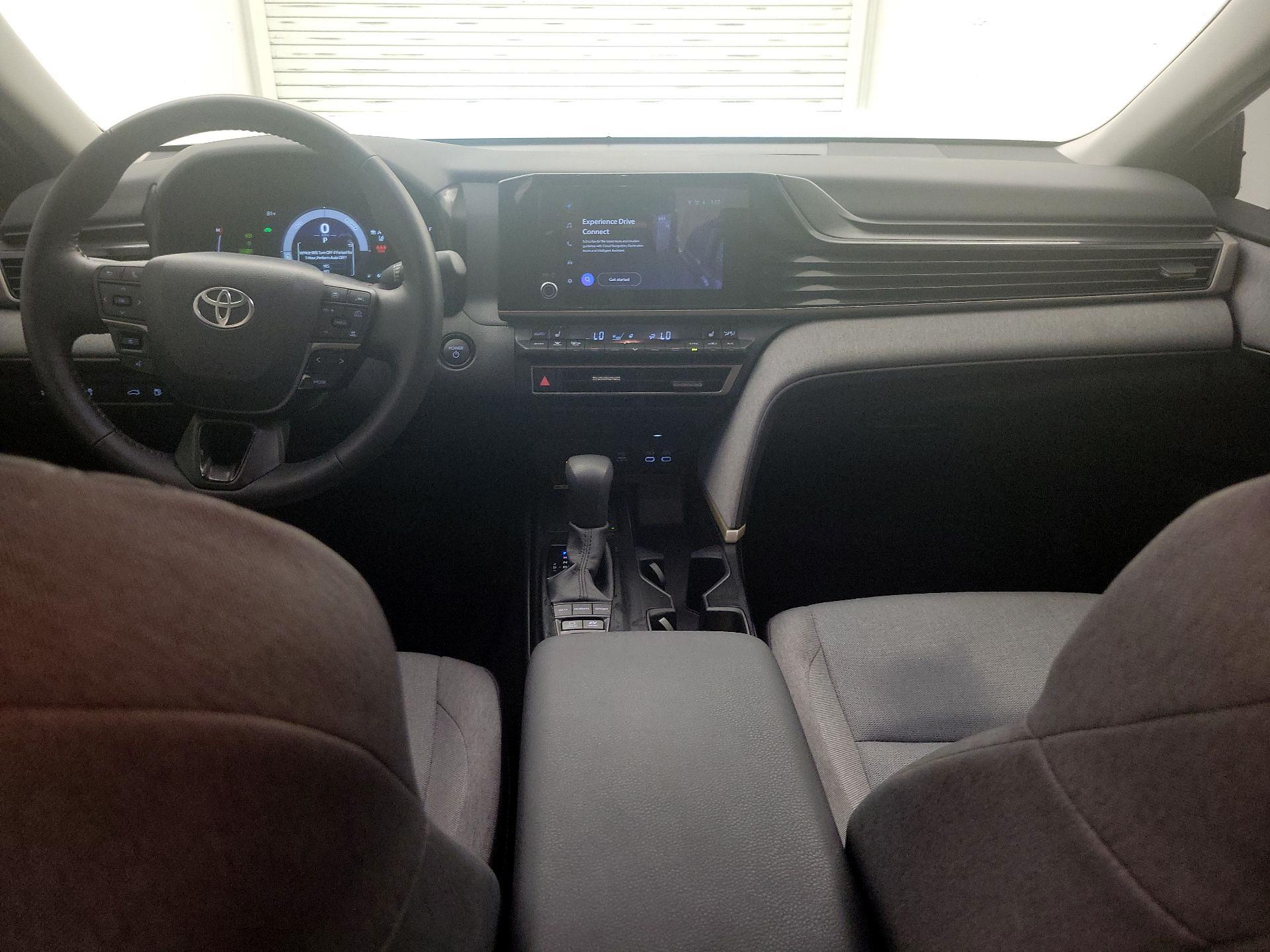 Thumbnail: 2025 Toyota Camry - 9