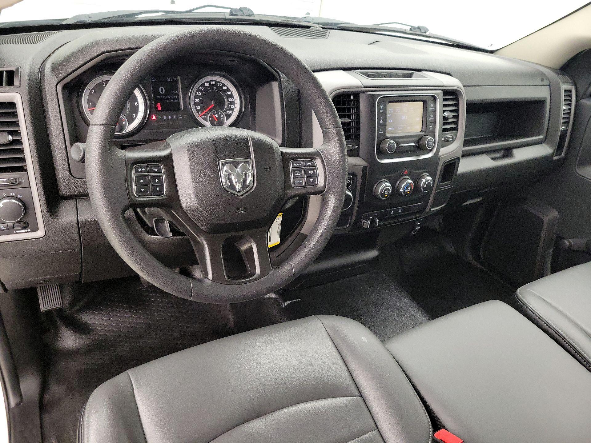 Thumbnail: 2023 RAM 1500 Classic - 9