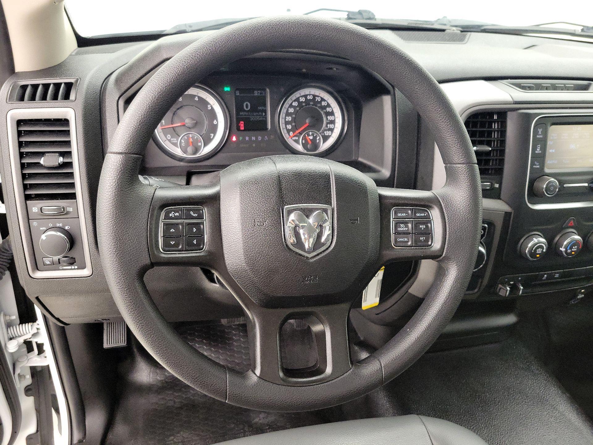 Thumbnail: 2023 RAM 1500 Classic - 10
