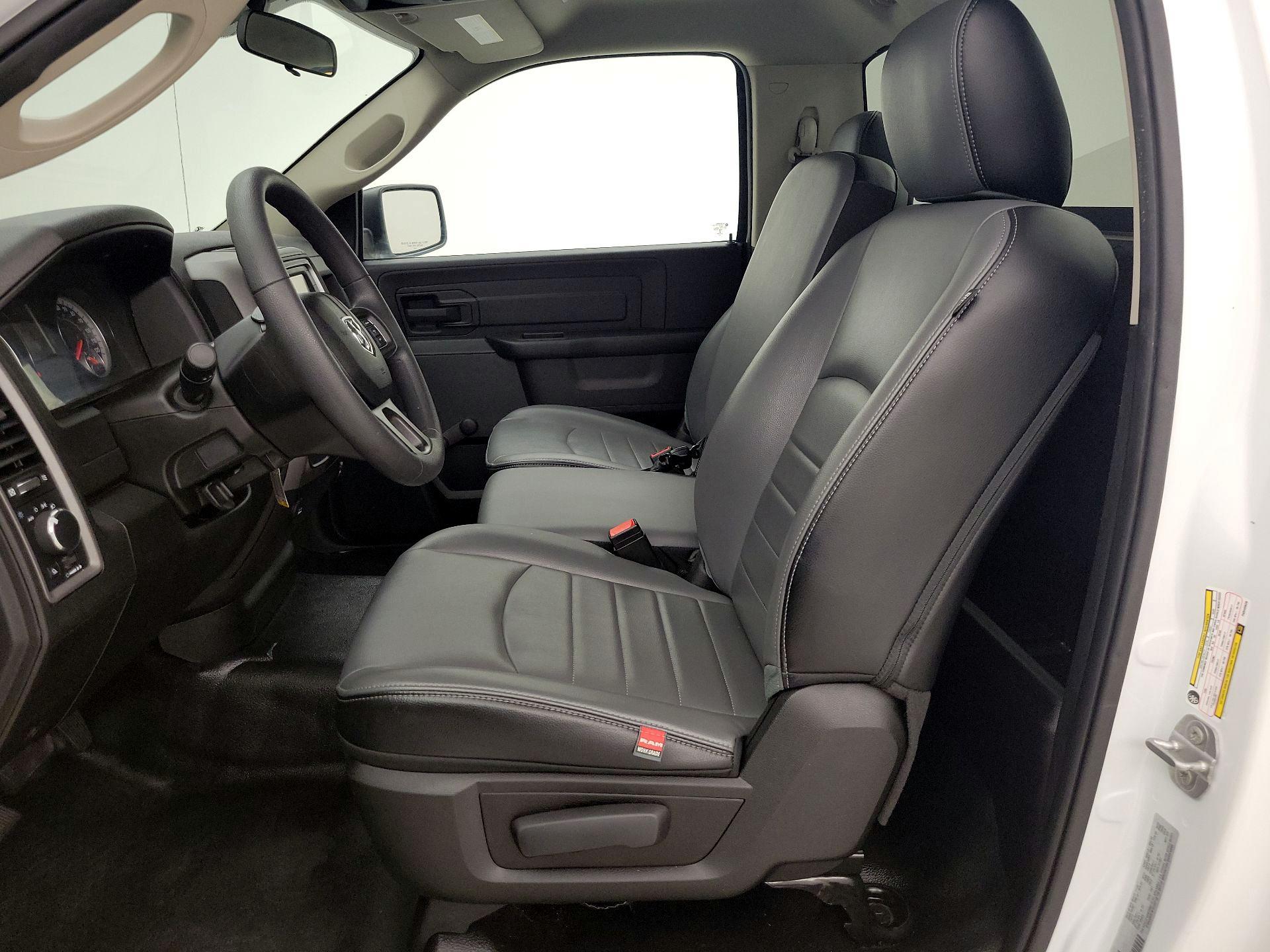 Thumbnail: 2023 RAM 1500 Classic - 11