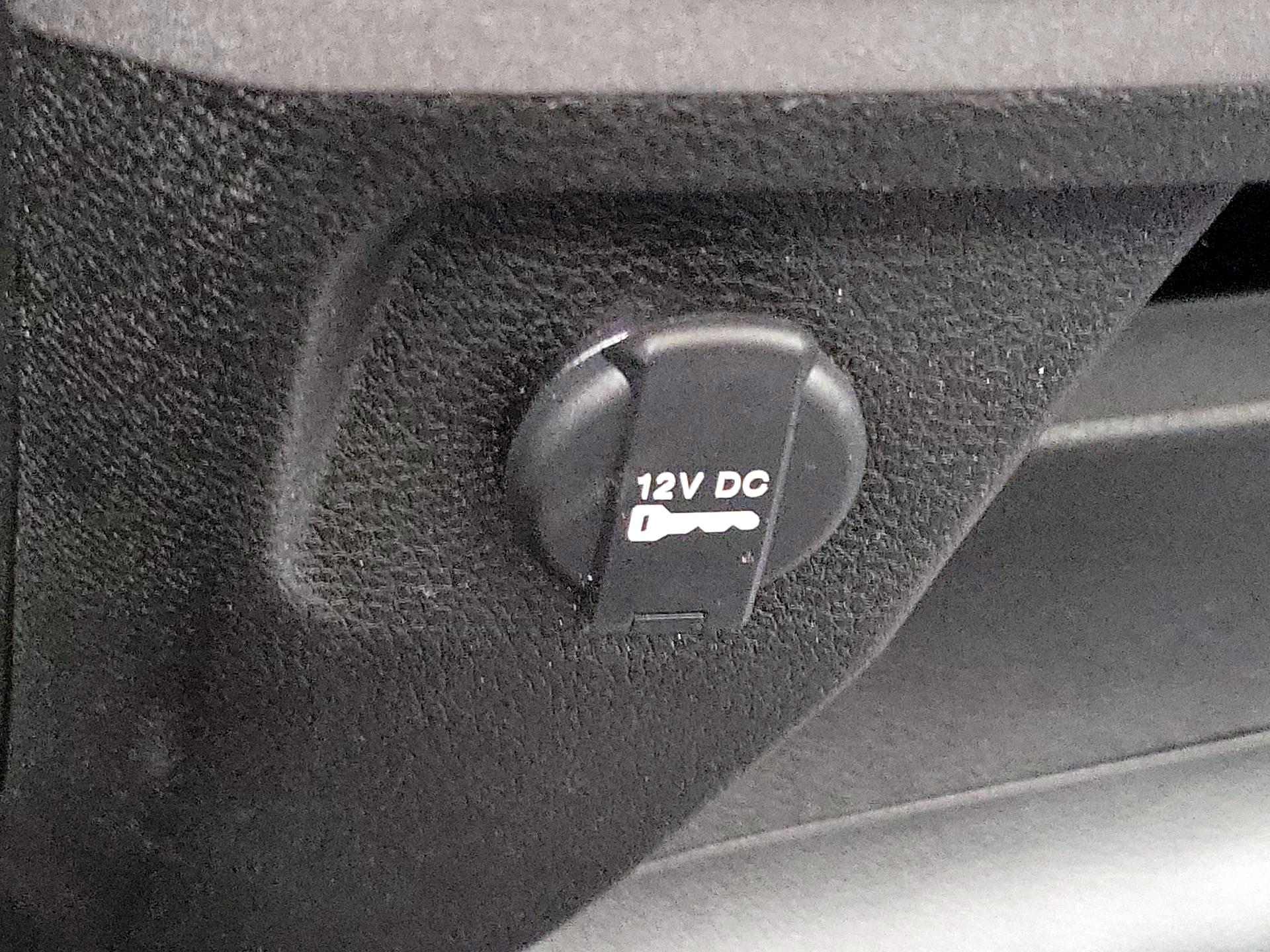 Thumbnail: 2023 RAM 1500 Classic - 18