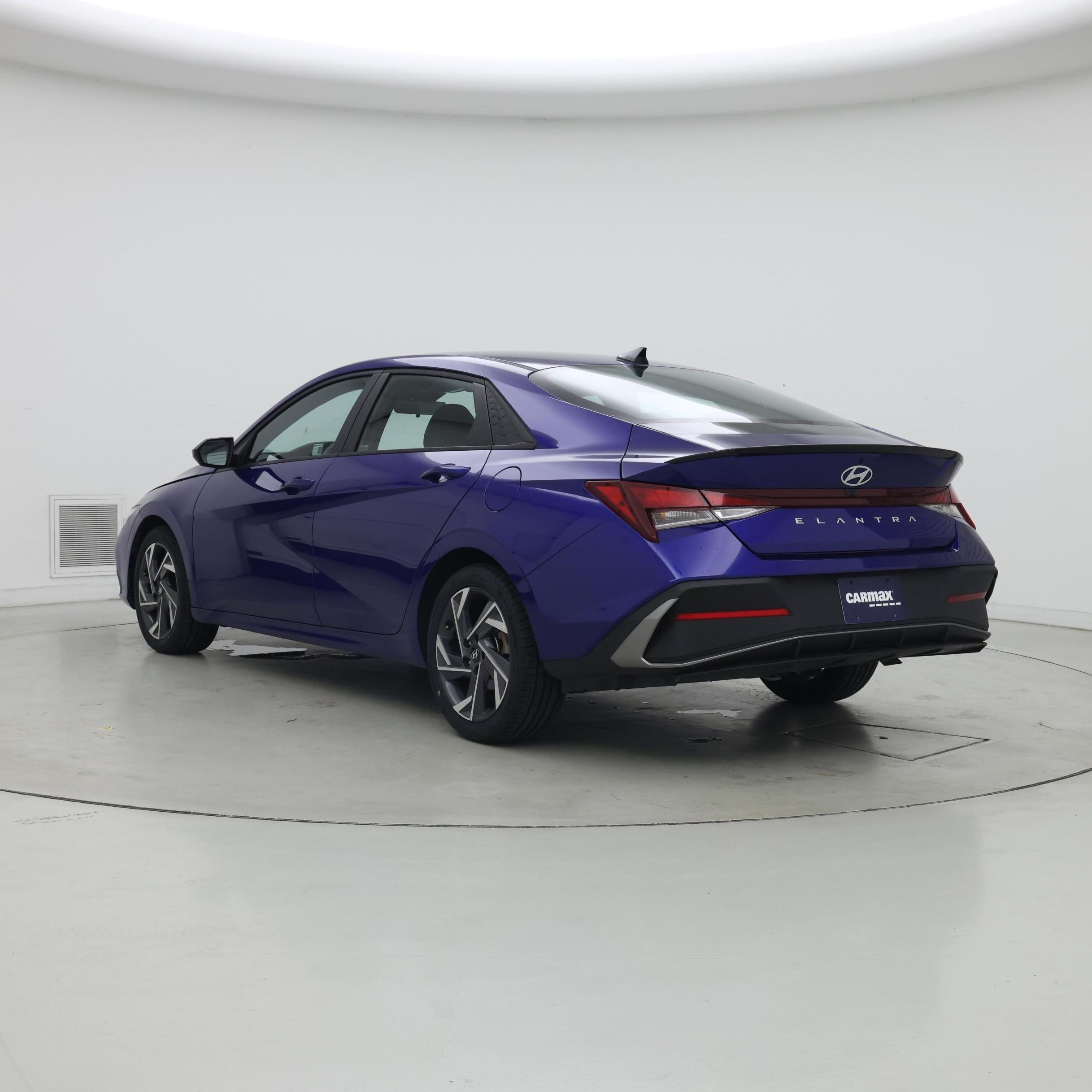 Thumbnail: 2025 Hyundai Elantra - 2