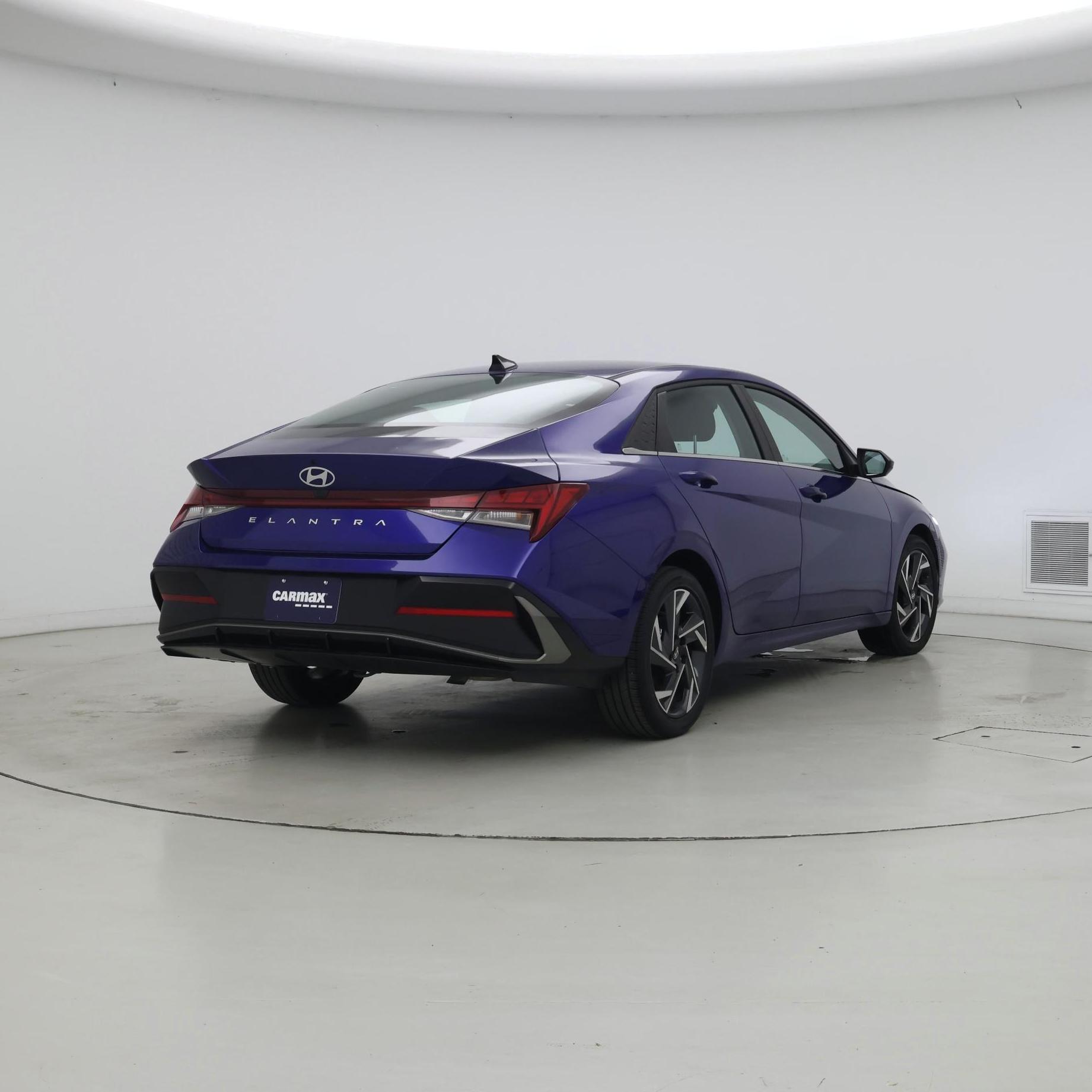 Thumbnail: 2025 Hyundai Elantra - 8