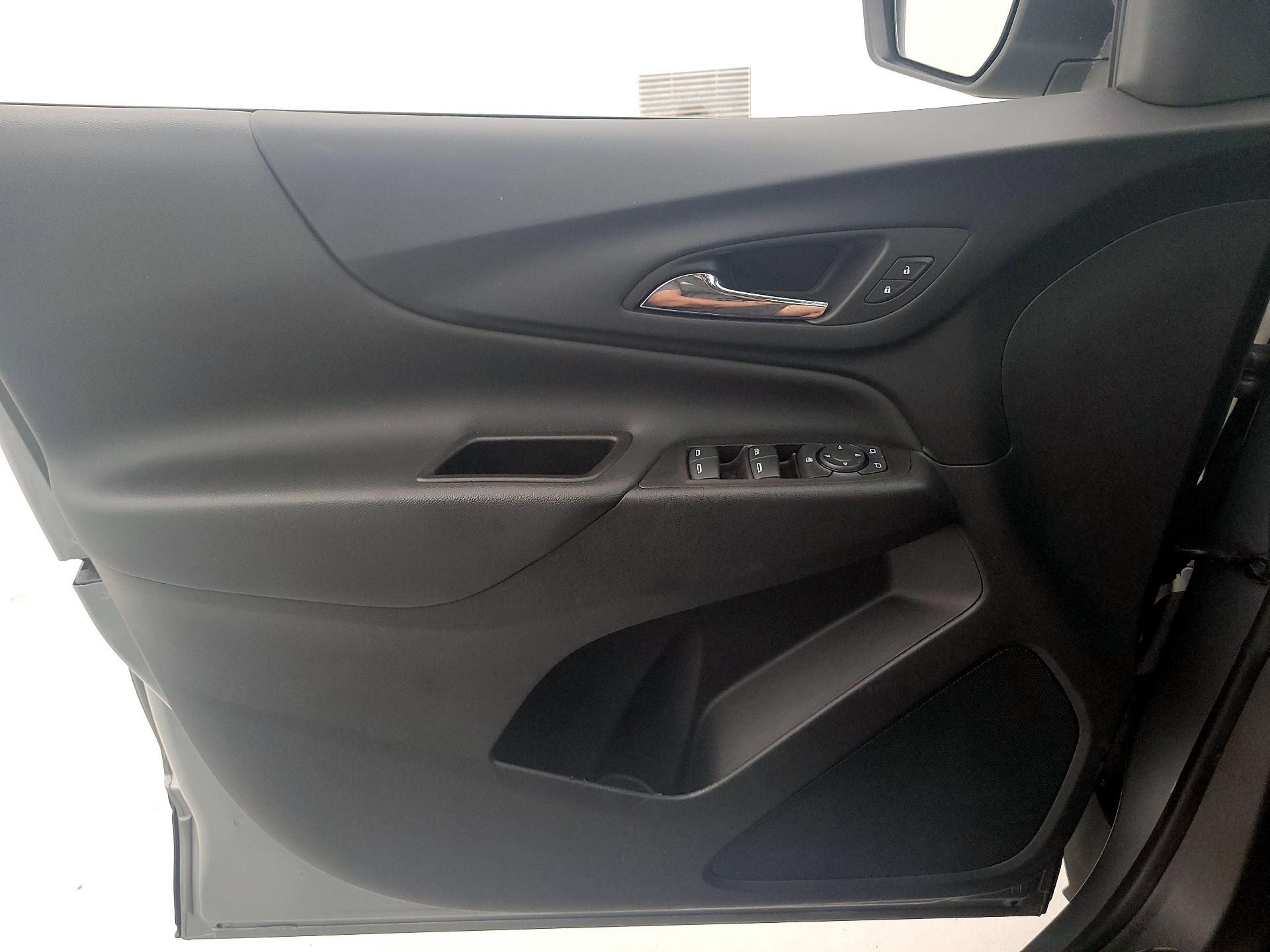 Thumbnail: 2023 Chevrolet Equinox - 12