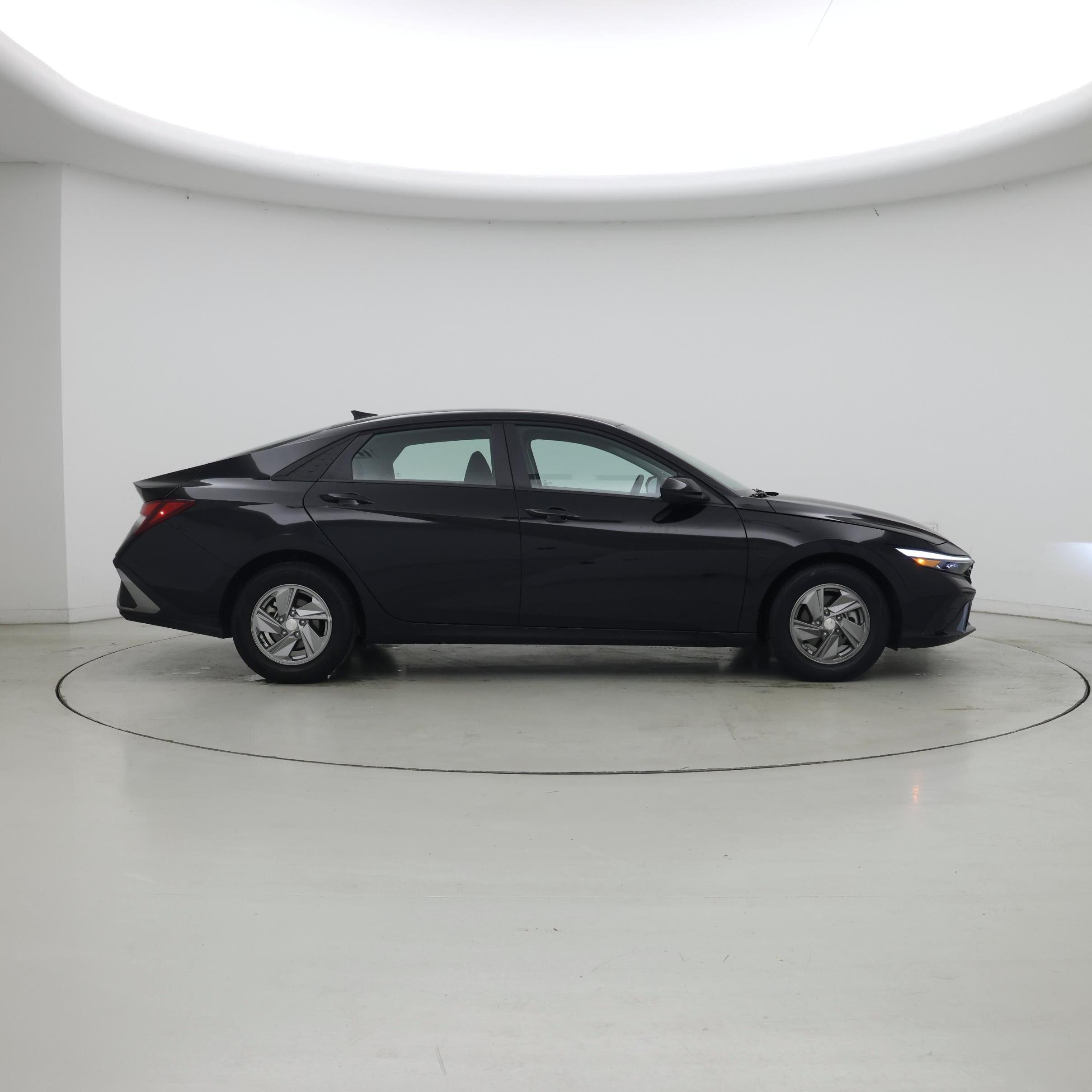 Thumbnail: 2025 Hyundai Elantra - 7