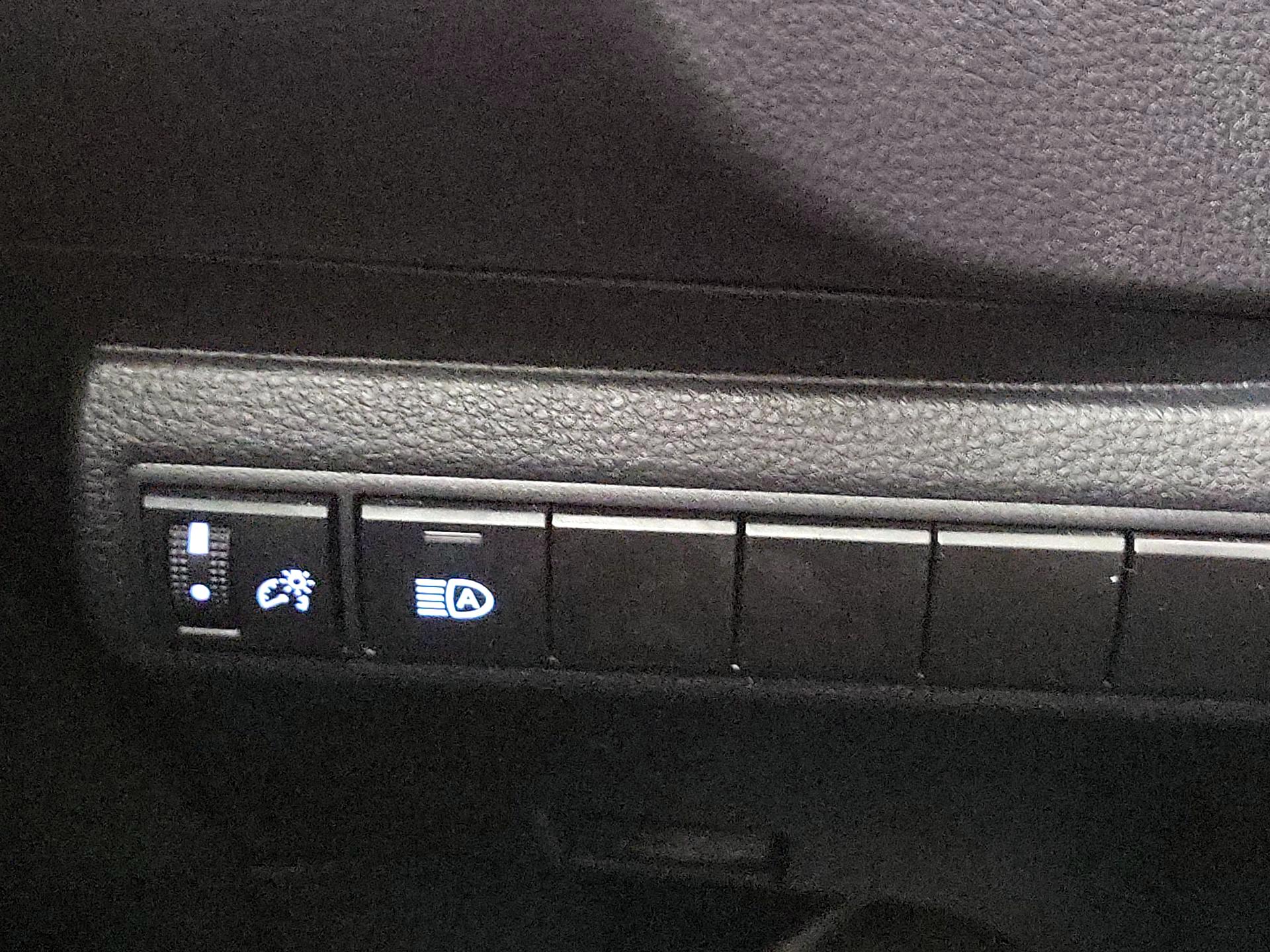 Thumbnail: 2024 Toyota Corolla - 13