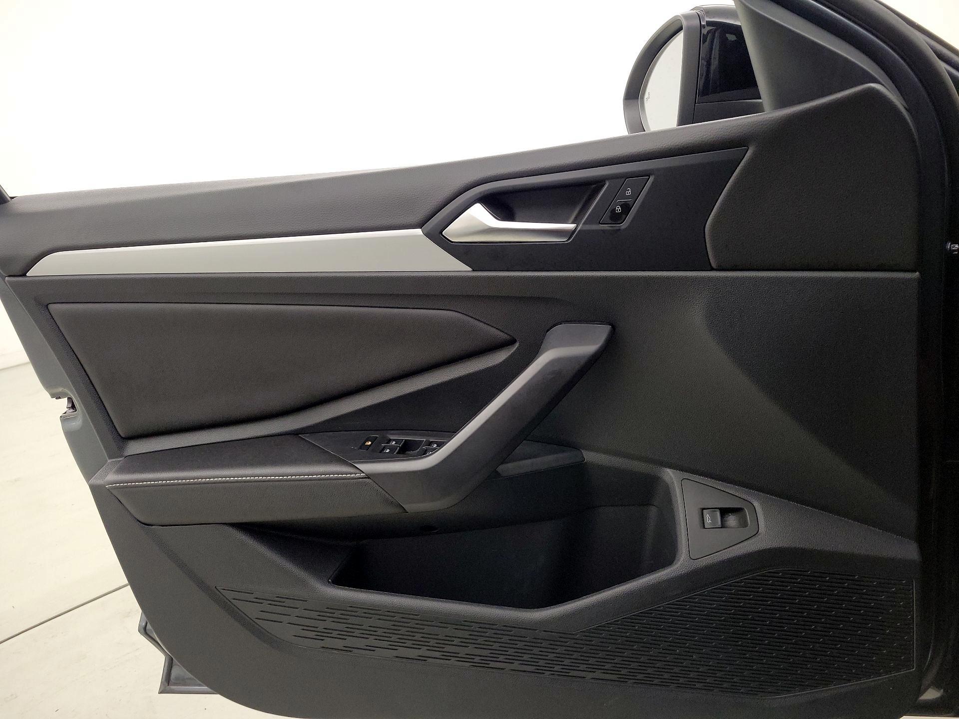 Thumbnail: 2025 Volkswagen Jetta - 12
