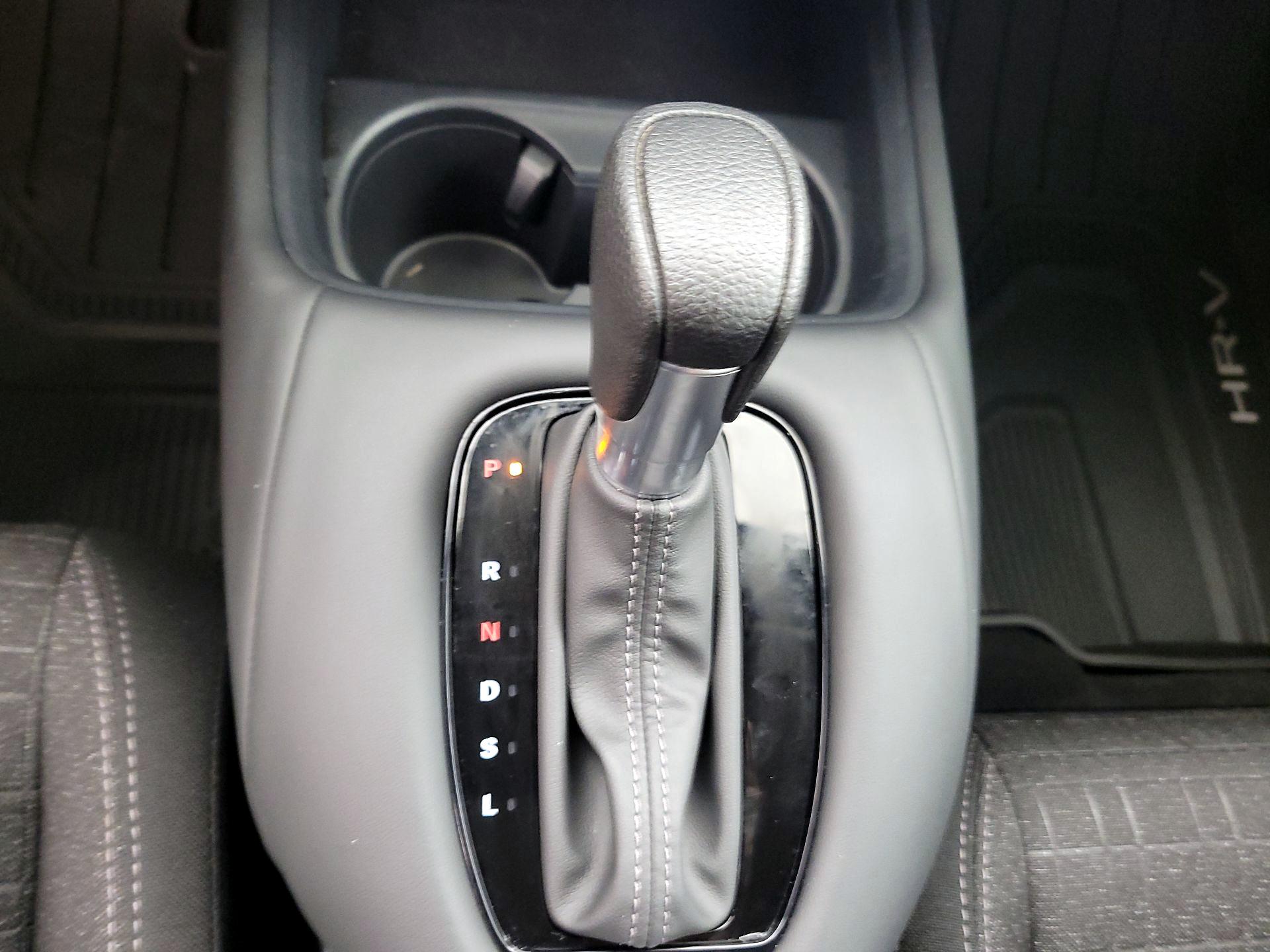 Thumbnail: 2025 Honda HR-V - 17