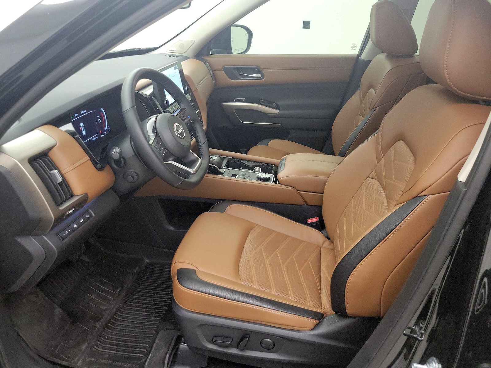 2025 Nissan Pathfinder Platinum - Photo 12