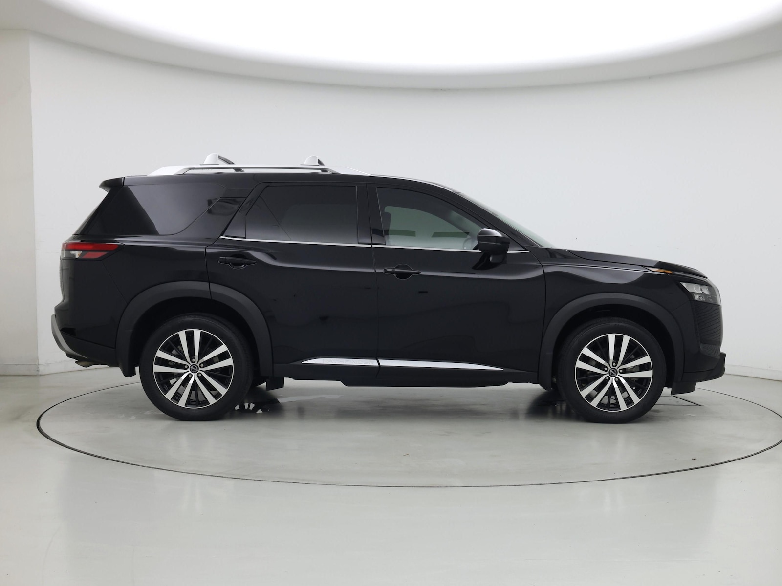 2025 Nissan Pathfinder Platinum - Photo 8