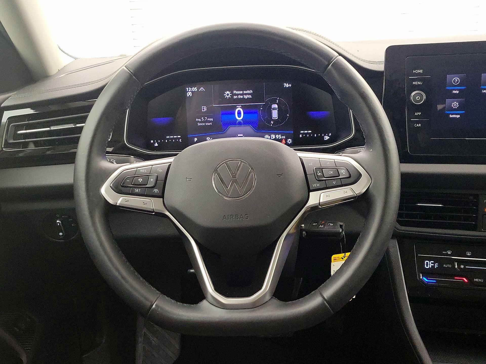 Thumbnail: 2025 Volkswagen Jetta - 10